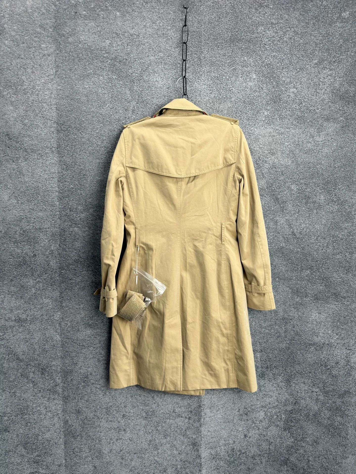 Burberry Burberry Classic Trench Coat UK6 Size US XS / EU 42 / 0 - 2 Thumbnail