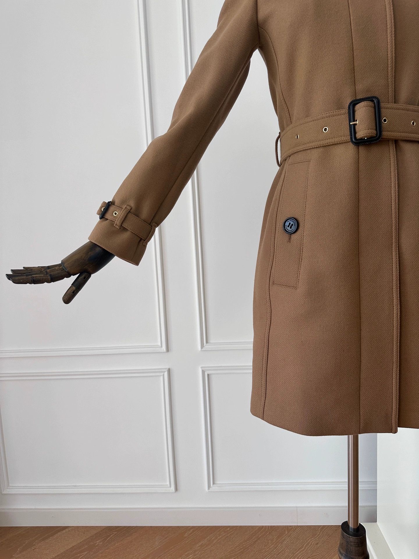 Burberry Burberry Brown Wool Belted Coat Women's Size US XS / EU 42 / 0 - 4 Thumbnail
