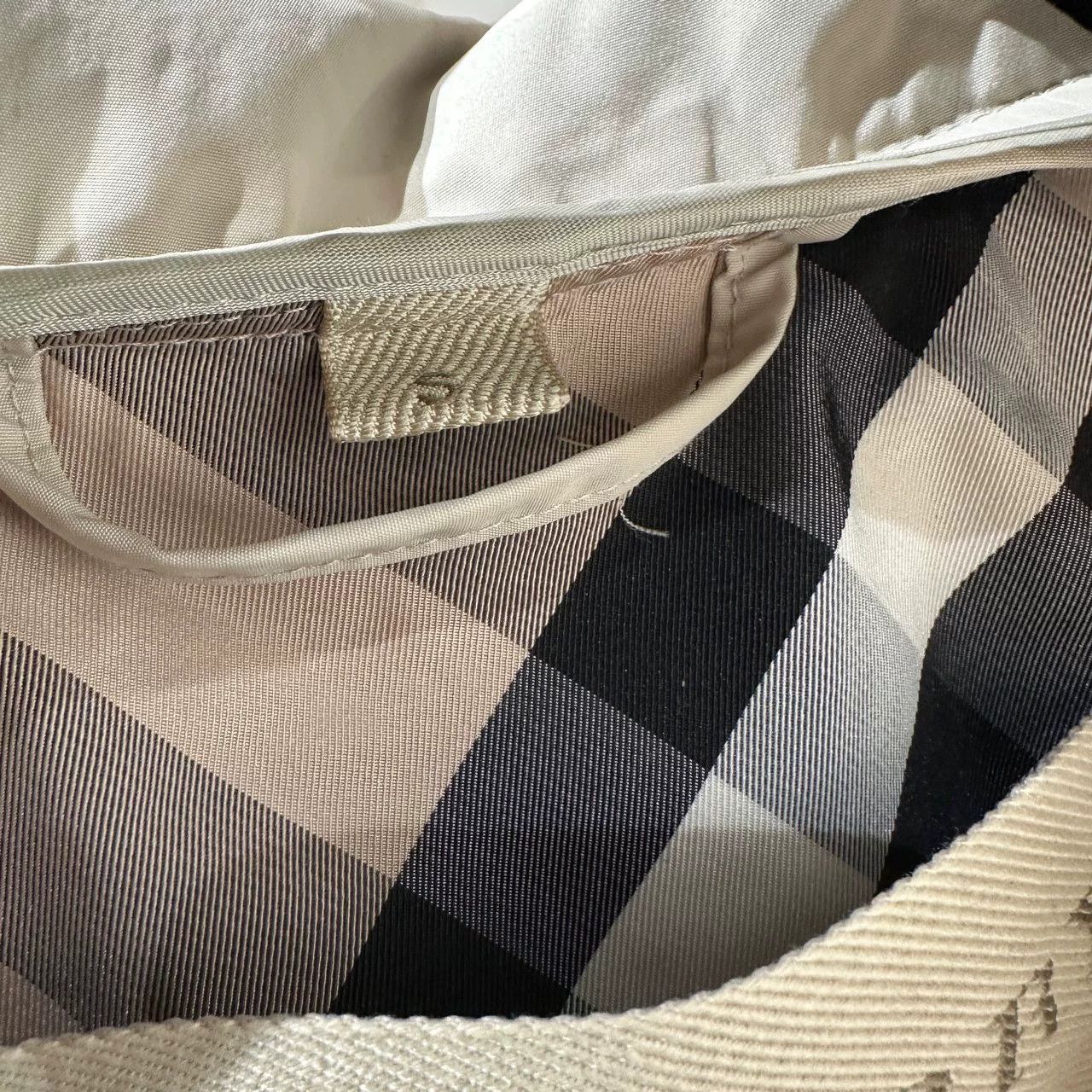 Burberry Burberry Waterproof Trench Coat S Size US S / EU 44-46 / 1 - 6 Thumbnail