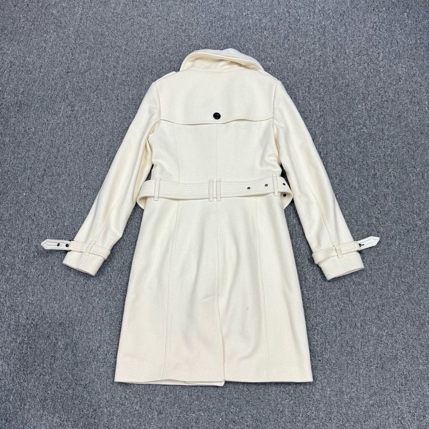 Burberry Burberry White Wool Coat UK4 Size US XS / EU 42 / 0 - 2 Thumbnail