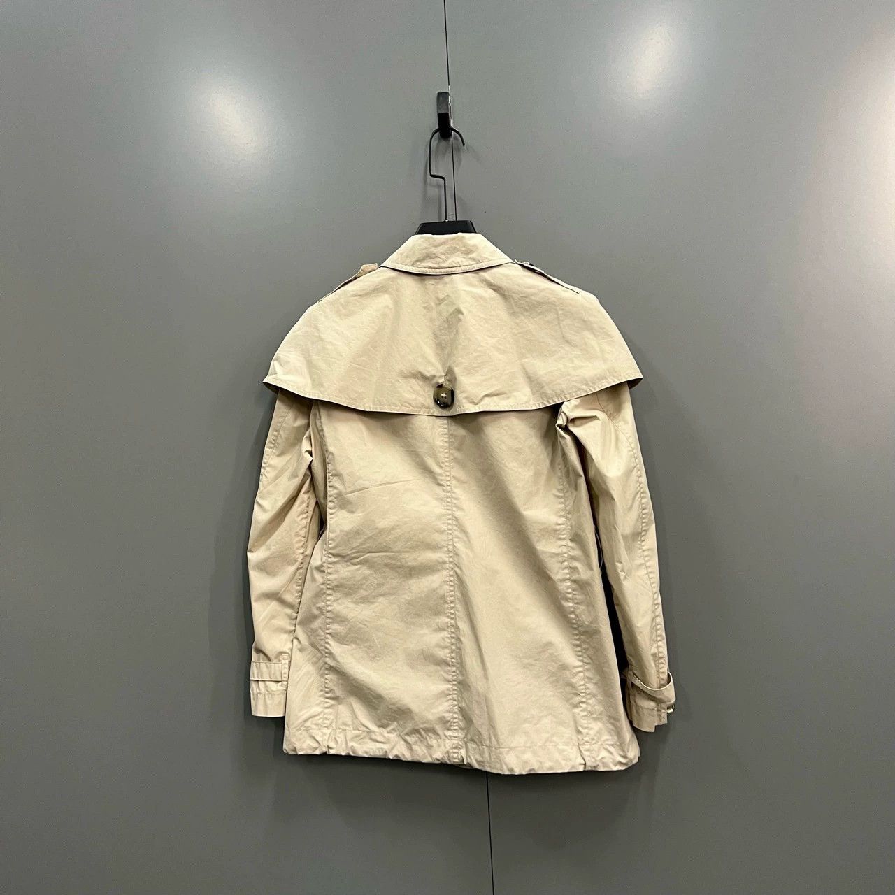 Burberry Burberry Beige Double-Breasted Trench Coat Size US S / EU 44-46 / 1 - 2 Thumbnail