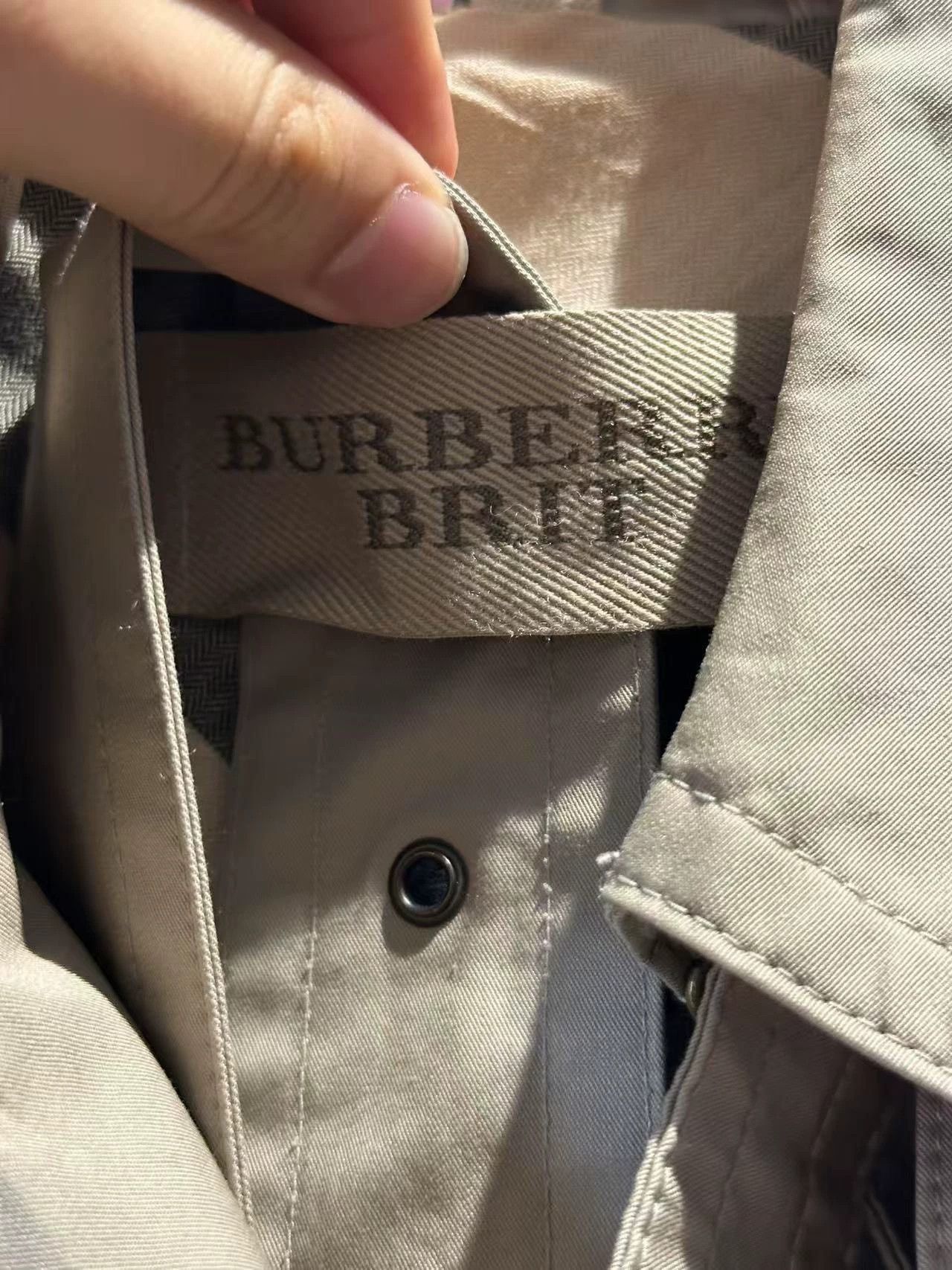 Burberry Burberry FW23 Solid Double-Breasted Trench Coat Size US XS / EU 42 / 0 - 3 Thumbnail