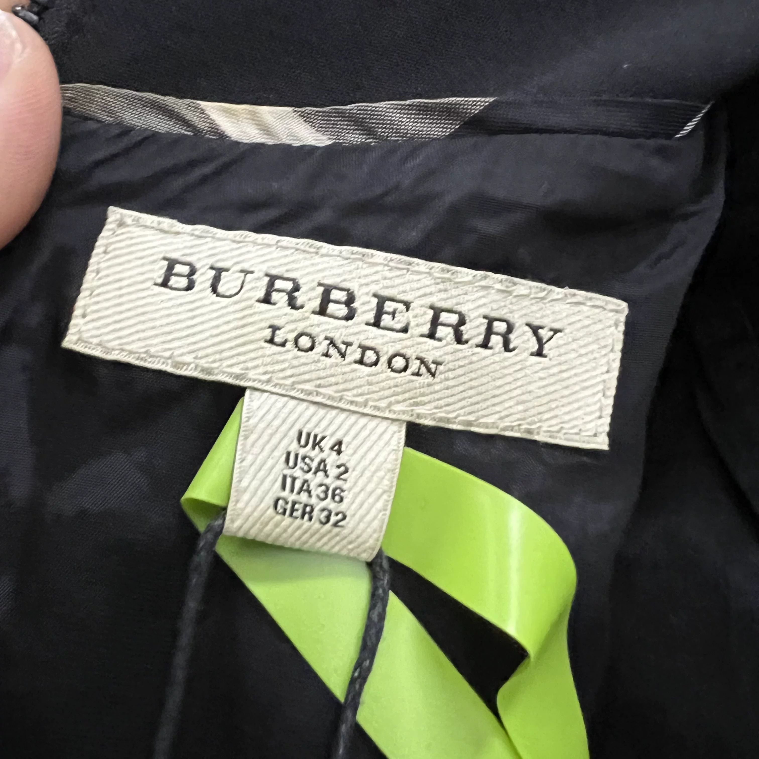 Burberry Burberry Black V-Neck Long Sleeve Dress Size US XS / EU 42 / 0 - 4 Thumbnail