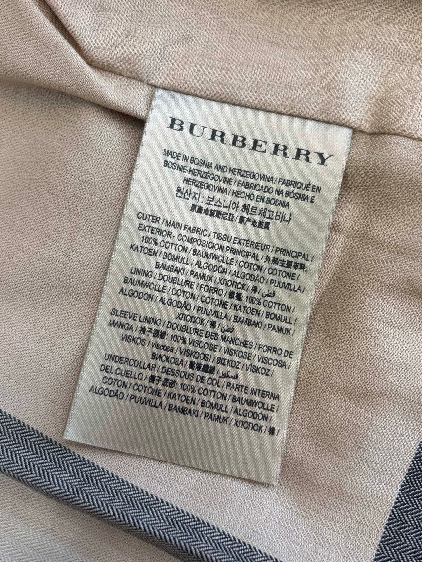 Burberry Burberry Women's Classic Trench Coat Size US M / EU 48-50 / 2 - 4 Thumbnail