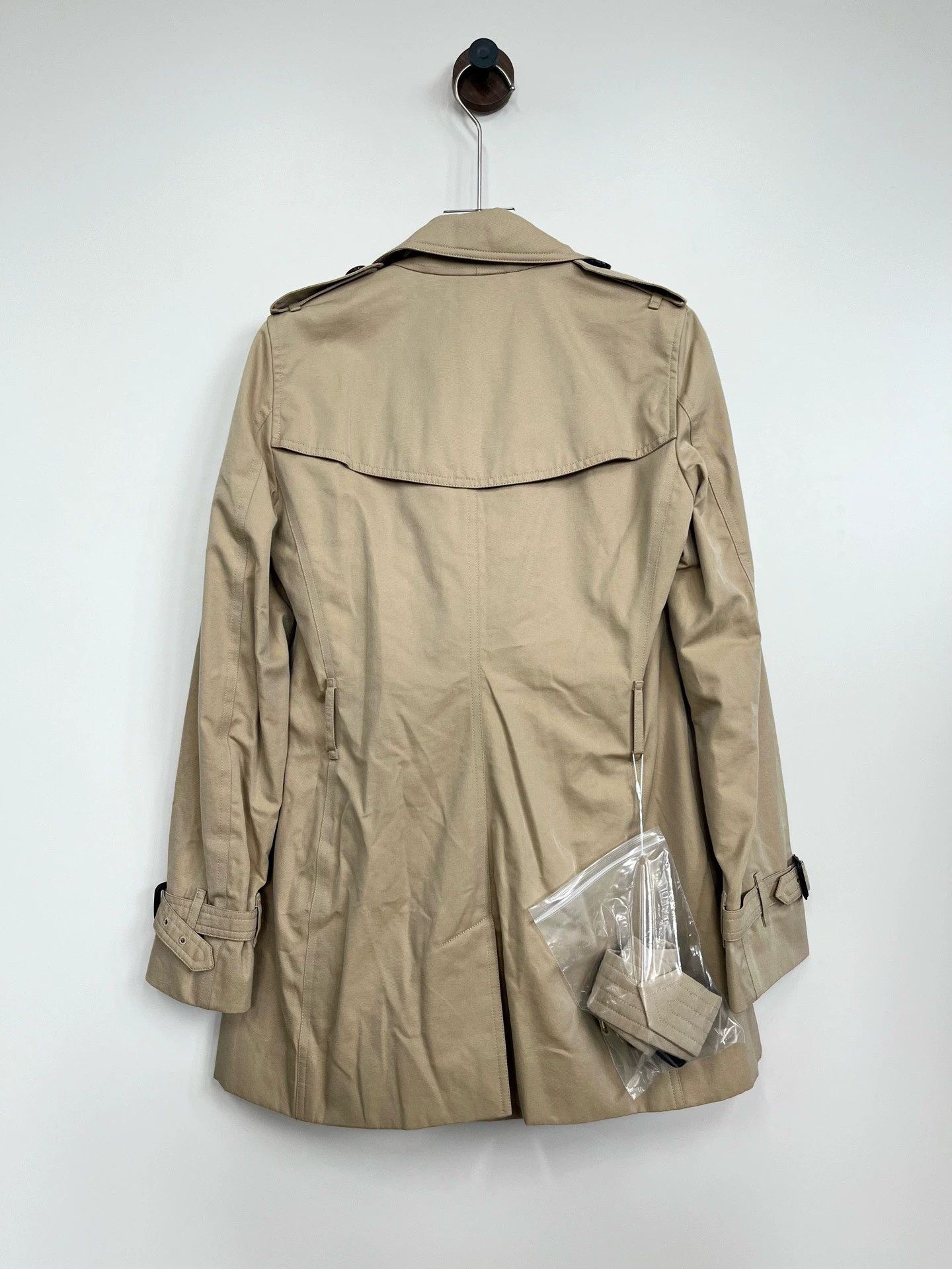 Burberry Burberry Beige Double-Breasted Trench Coat Size US XS / EU 42 / 0 - 2 Thumbnail