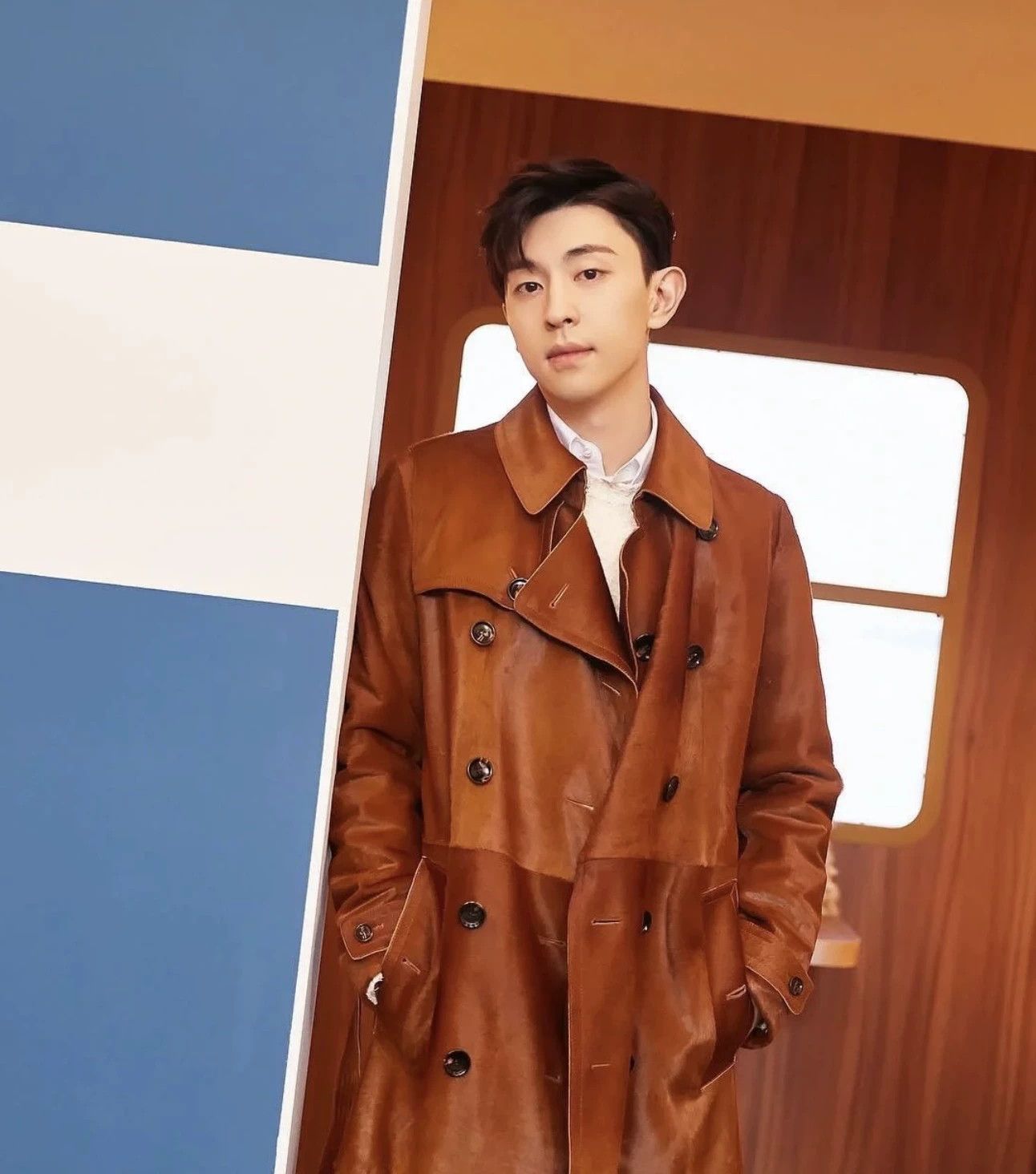 Burberry Burberry Double-Breasted Trench Coat Size US M / EU 48-50 / 2 - 6 Thumbnail