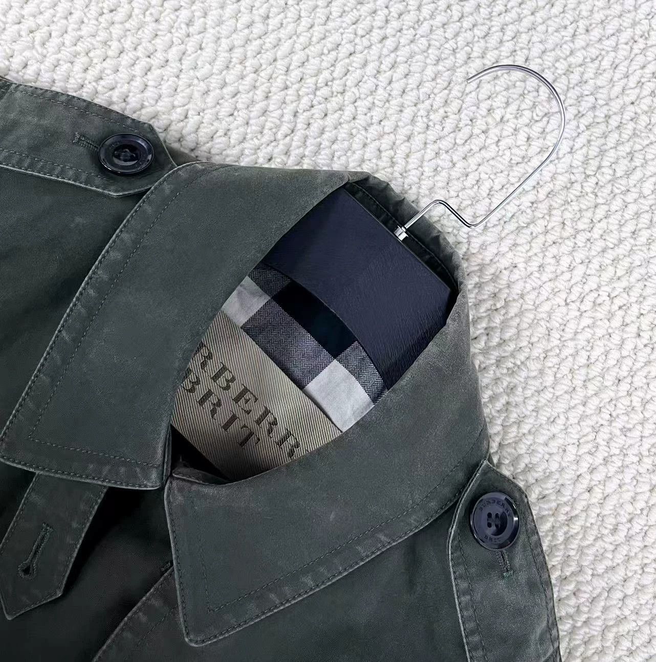 Burberry Burberry Green Double-Breasted Short Trench Coat Size US XL / EU 56 / 4 - 3 Thumbnail