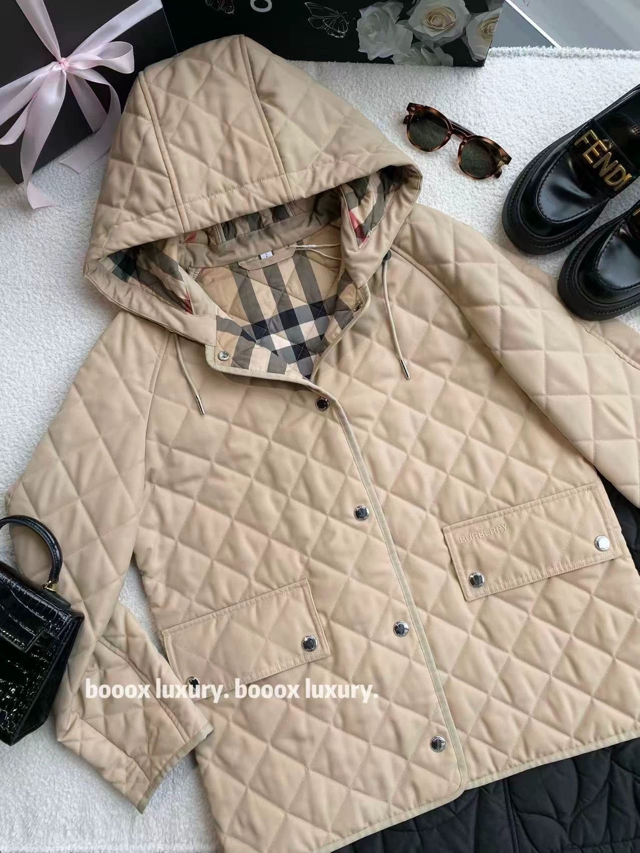 Burberry Burberry Quilted Diamond Pattern Cotton Coat Size US S / EU 44-46 / 1 - 2 Thumbnail