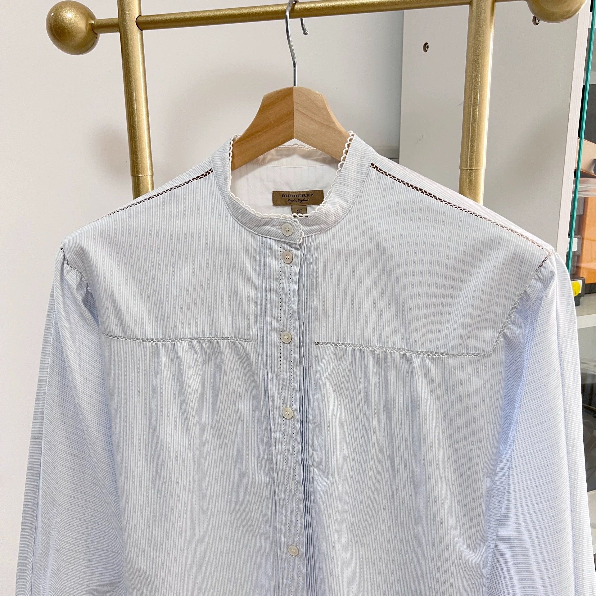 Burberry Burberry Women's Light Blue Shirt Size US M / EU 48-50 / 2 - 3 Thumbnail
