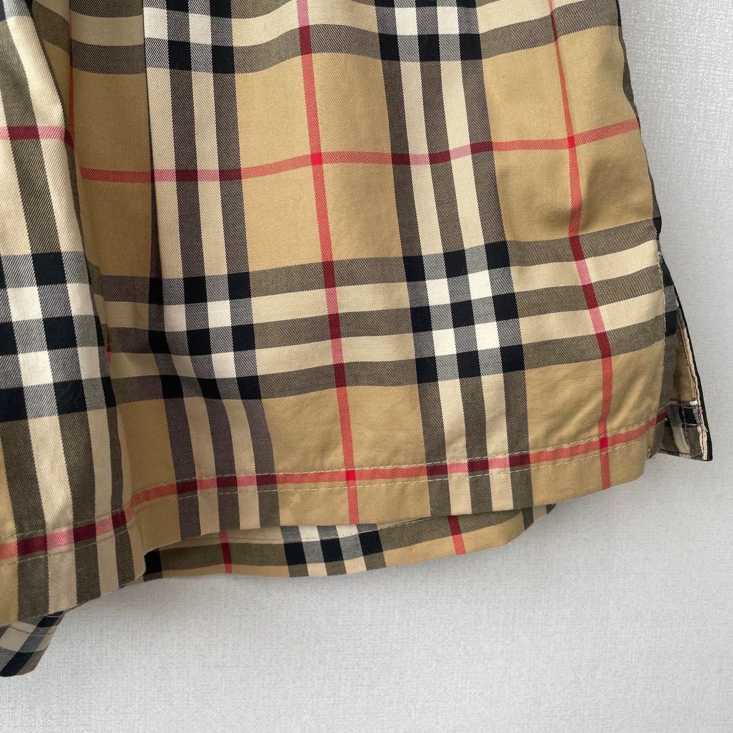 Burberry Burberry Check High-Waist Casual Shorts Size US 26 / EU 42 - 7 Thumbnail