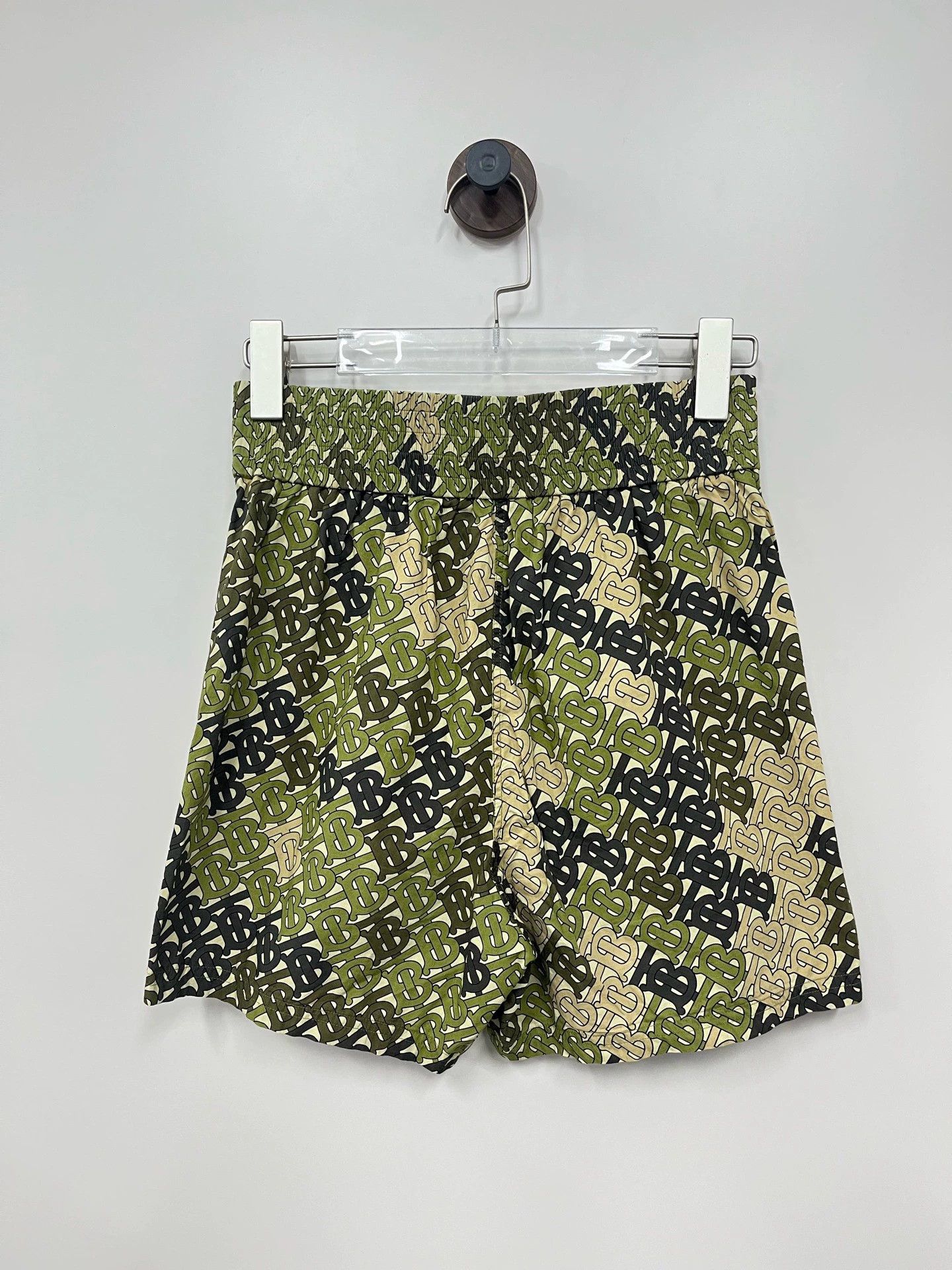 Burberry Burberry Green TB Logo Print Shorts UK2 Size US 26 / EU 42 - 2 Thumbnail