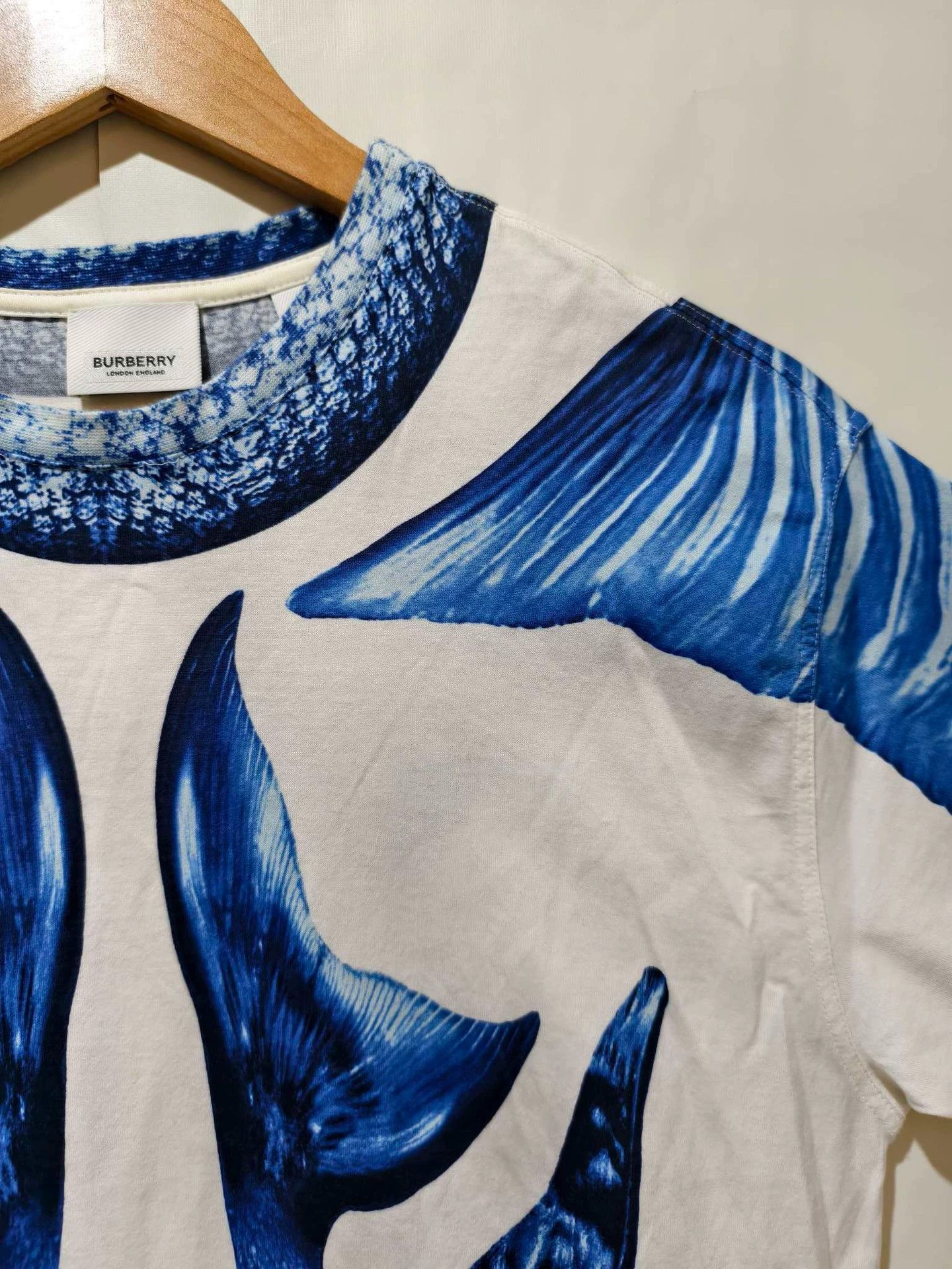 Burberry Burberry Round Neck Printed T-shirt XS Size US XS / EU 42 / 0 - 5 Thumbnail
