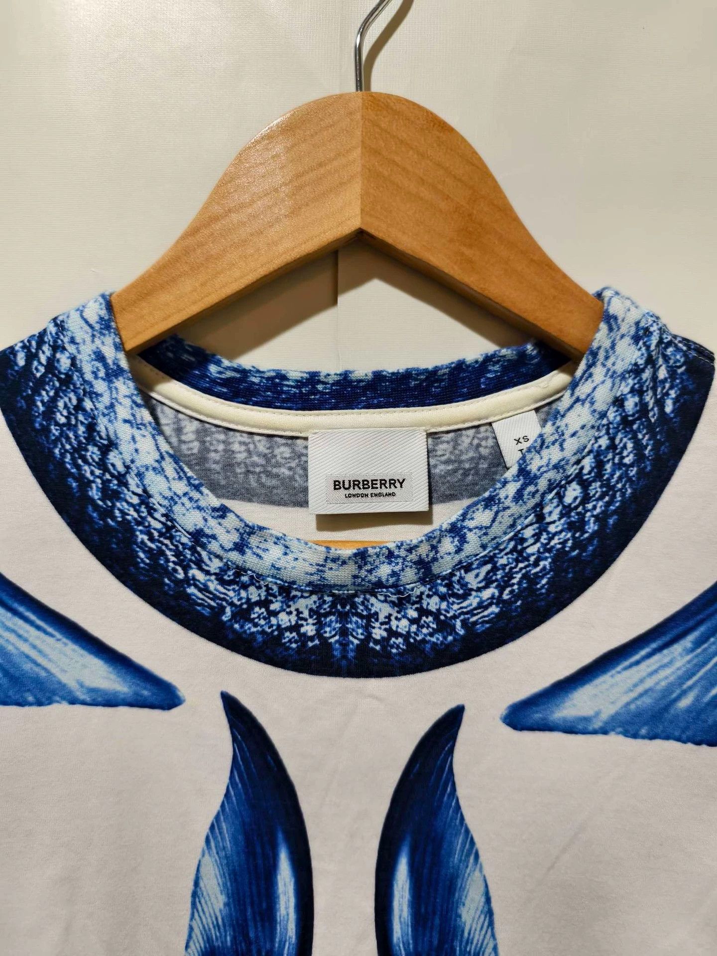 Burberry Burberry Round Neck Printed T-shirt XS Size US XS / EU 42 / 0 - 3 Thumbnail