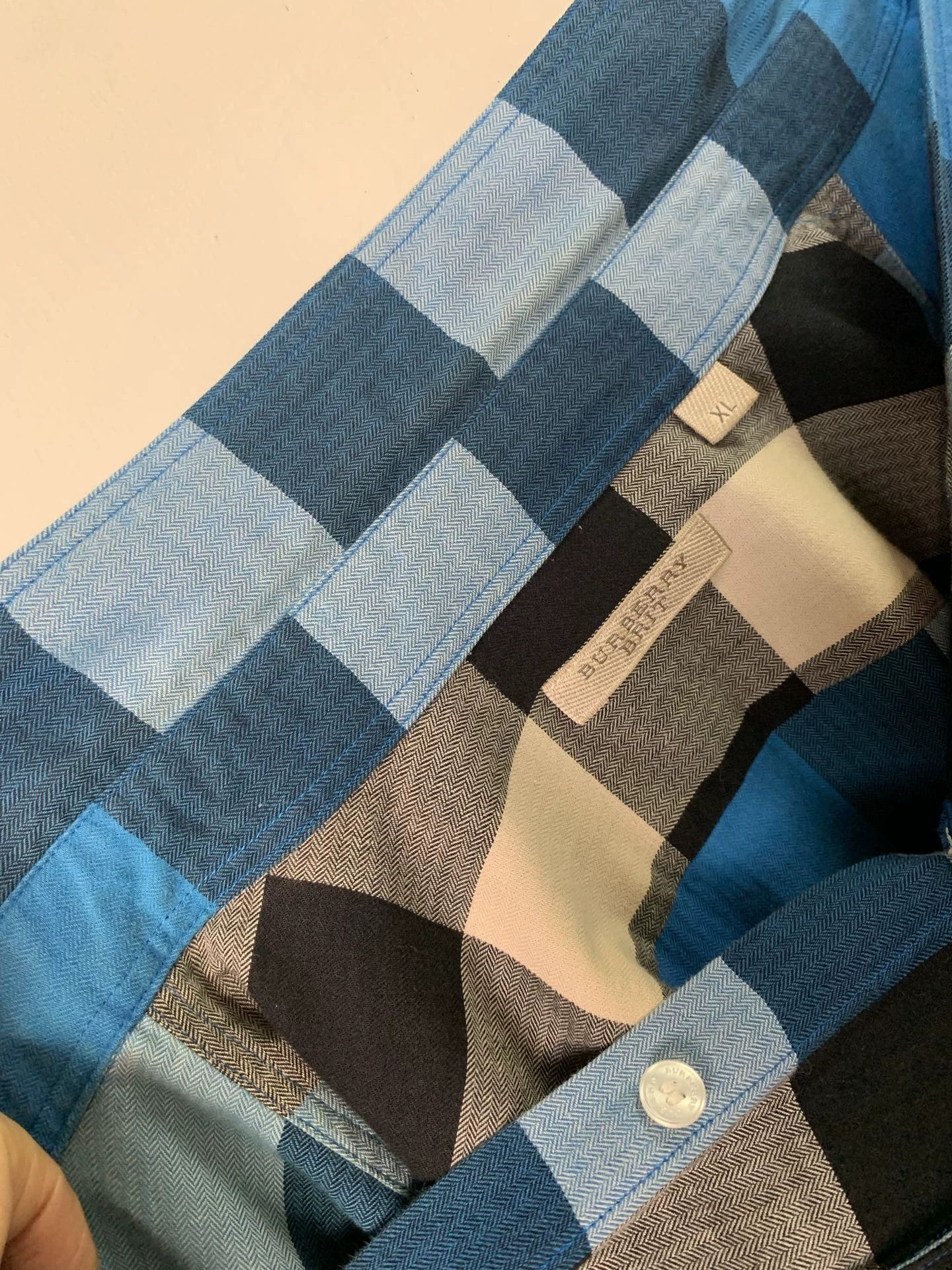 Burberry Burberry Men's Classic Plaid Long Sleeve Shirt Size US XL / EU 56 / 4 - 4 Thumbnail