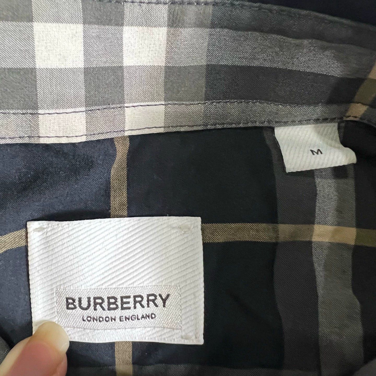 Burberry Burberry Plaid Shirt Size M Size US M / EU 48-50 / 2 - 3 Thumbnail