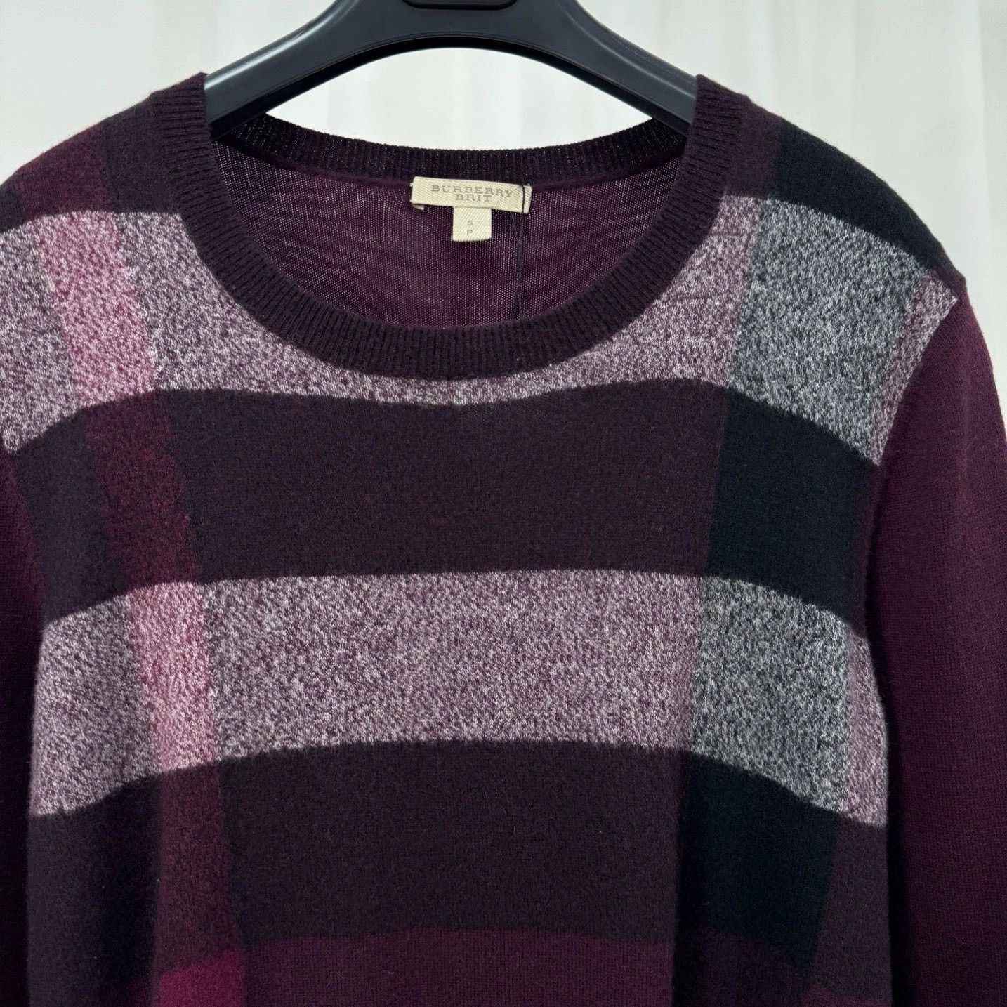 Burberry Burberry Burgundy Plaid Cashmere Sweater Size US S / EU 44-46 / 1 - 3 Thumbnail