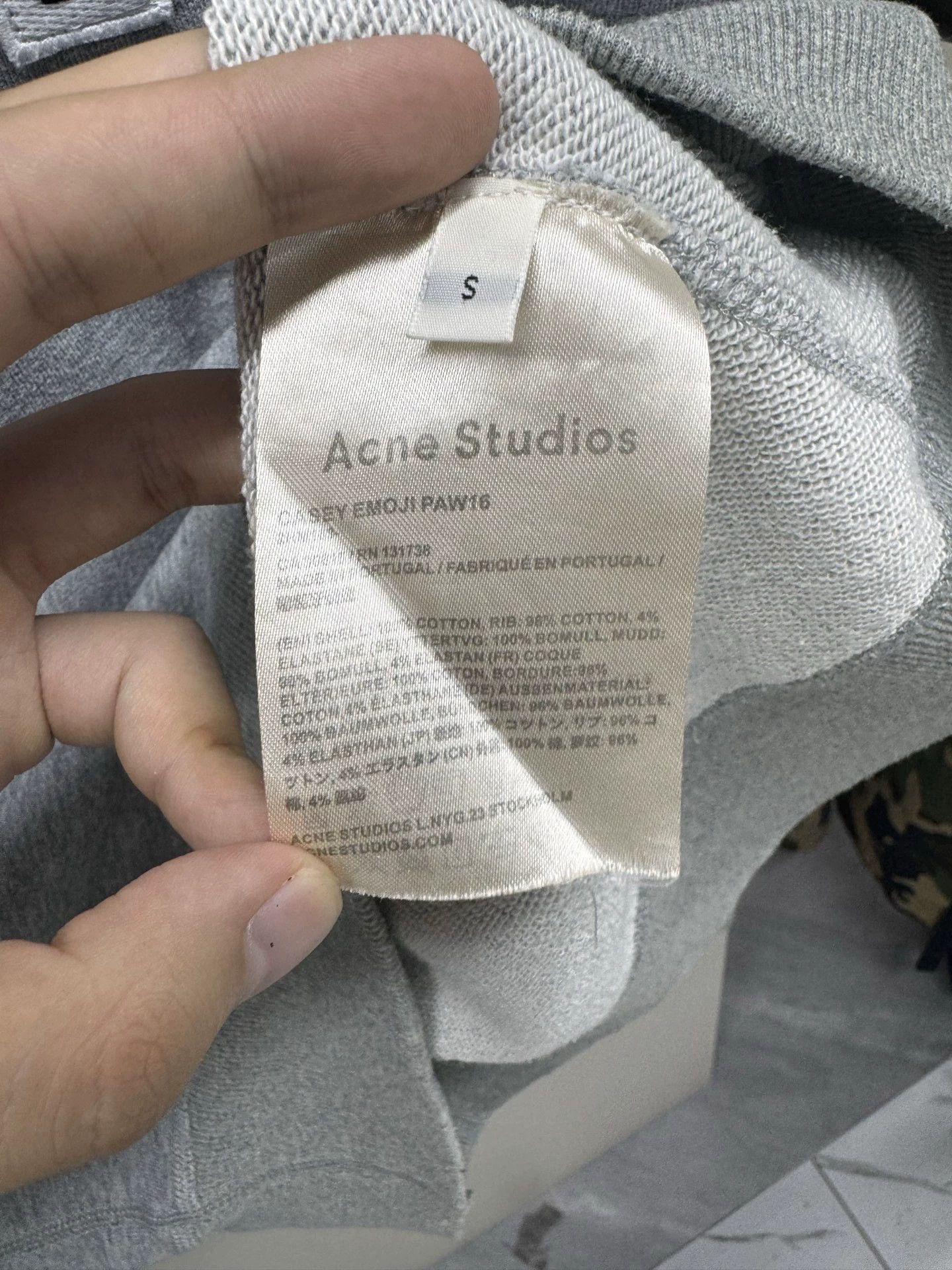 Acne Studios Acne Studios Smiley Face Sweatshirt S Size US S / EU 44-46 / 1 - 4 Thumbnail