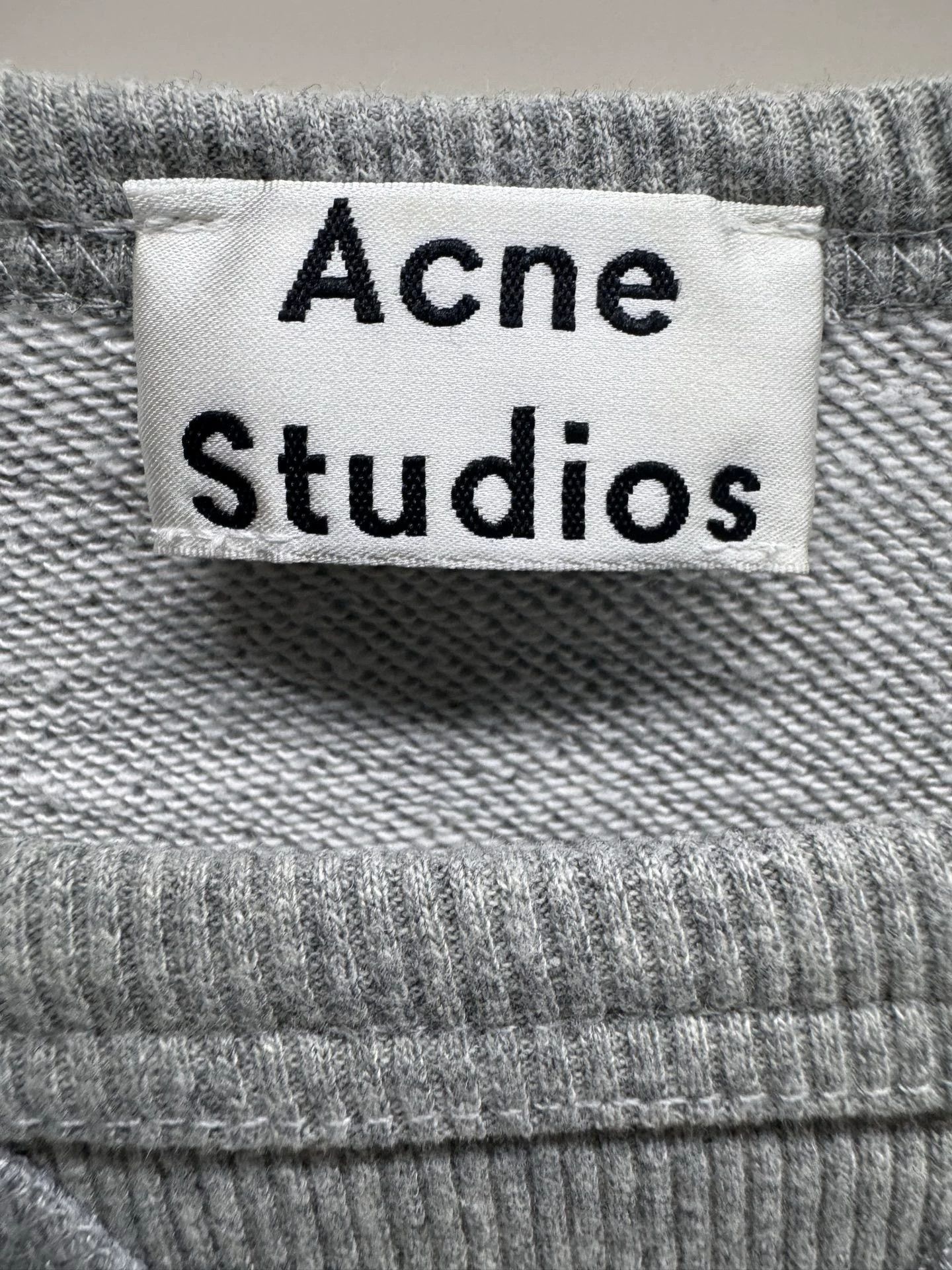 Acne Studios Acne Studios Smiley Face Sweatshirt S Size US S / EU 44-46 / 1 - 3 Thumbnail