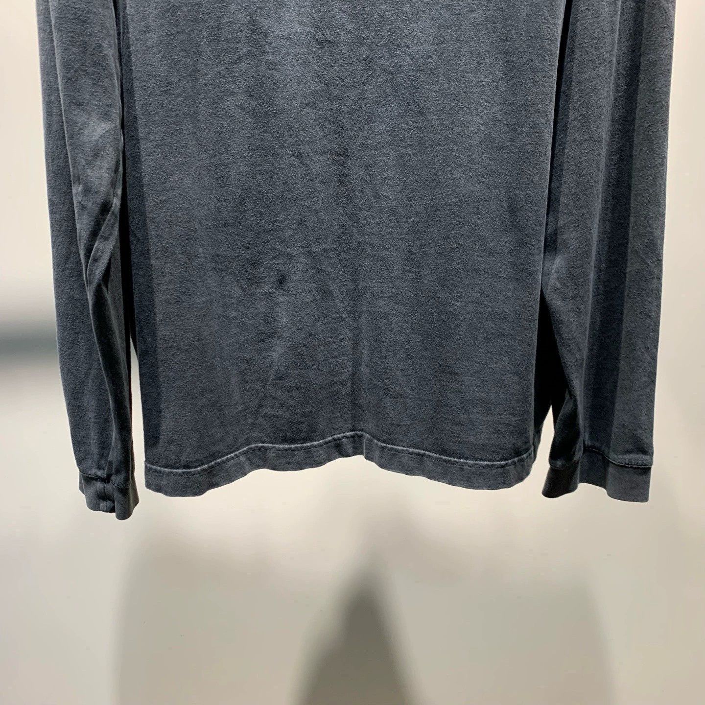 Acne Studios Acne Studios Washed Distressed Sweatshirt Size US L / EU 52-54 / 3 - 4 Thumbnail