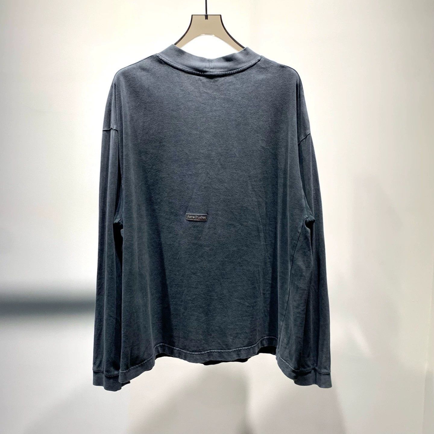 Acne Studios Acne Studios Washed Distressed Sweatshirt Size US L / EU 52-54 / 3 - 7 Thumbnail