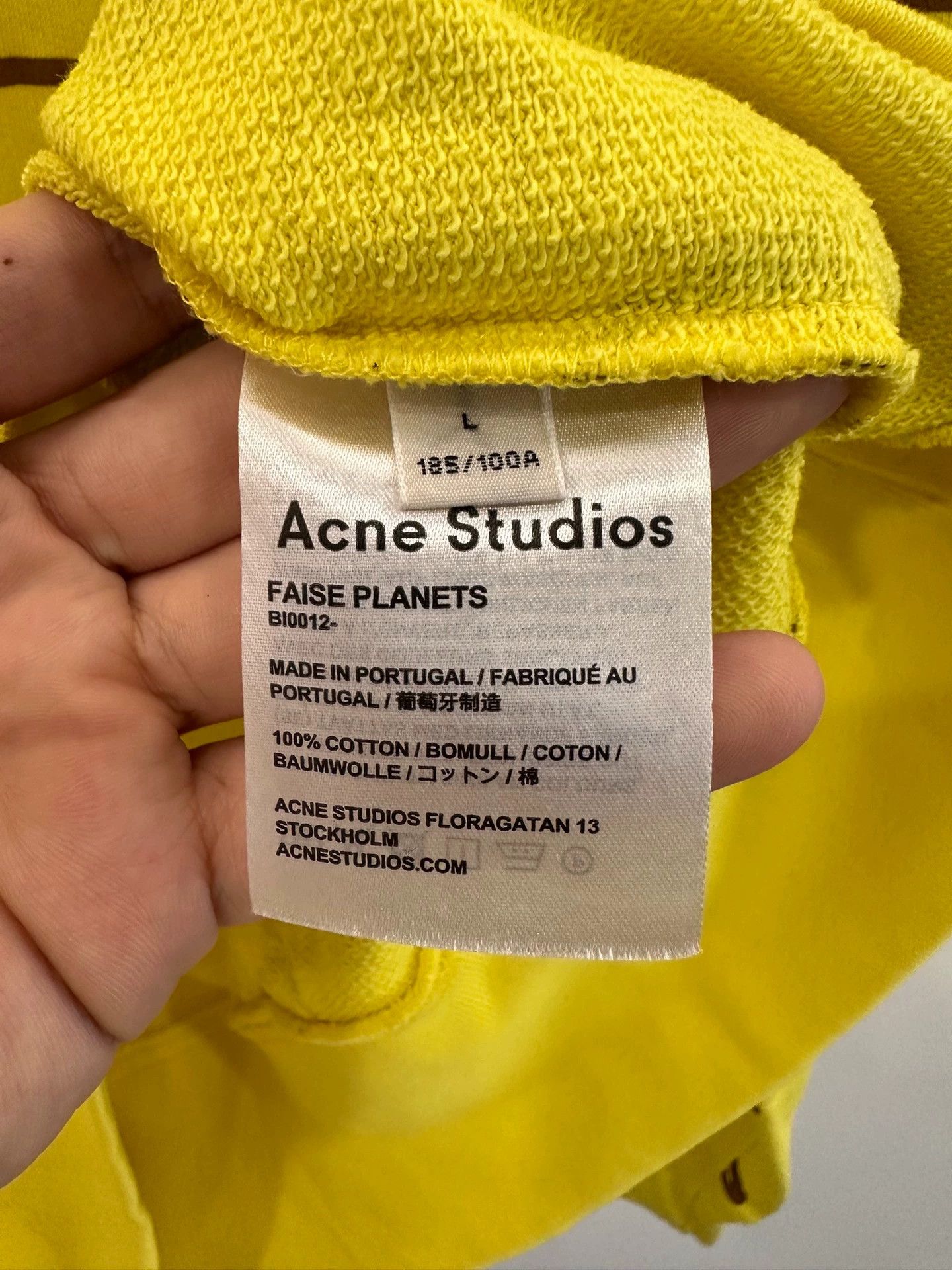 Acne Studios Acne Studios Planet Print Yellow Sweatshirt Size US L / EU 52-54 / 3 - 6 Thumbnail