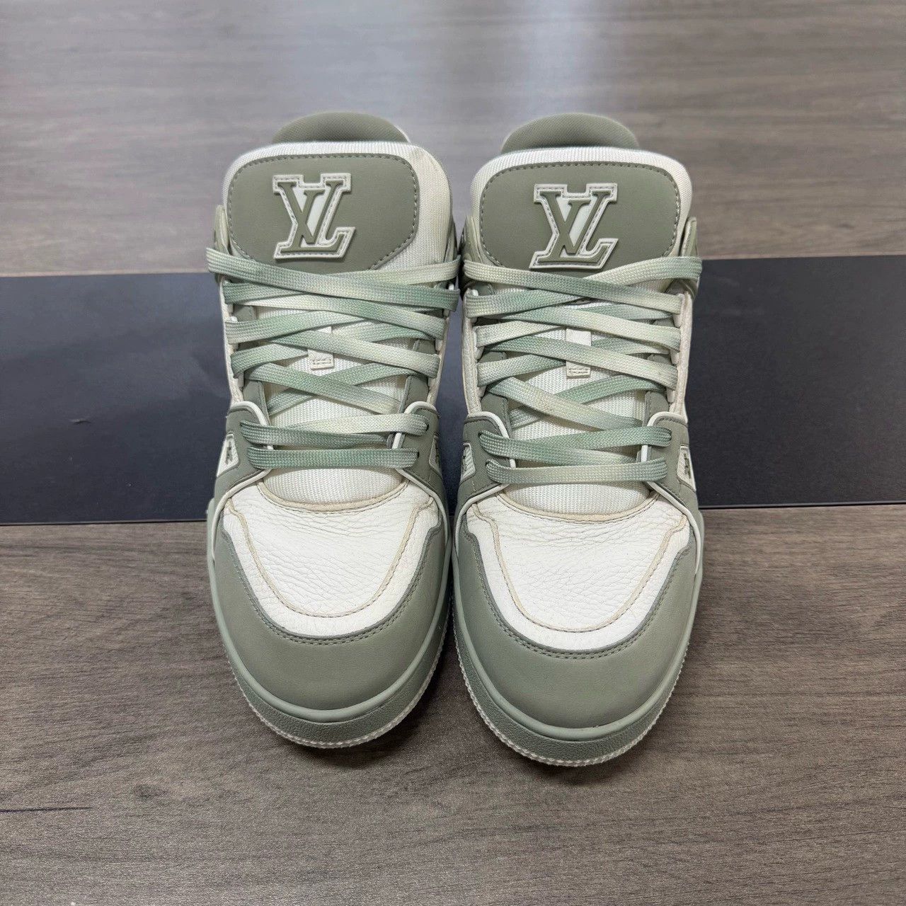 Louis Vuitton Louis Vuitton Trainer Green Size 43 Size US 10.5 / EU 43-44 - 2 Thumbnail