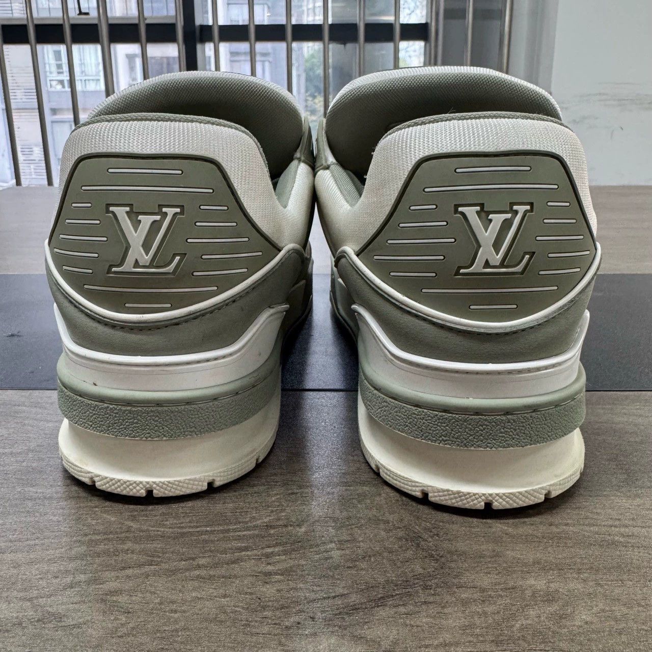 Louis Vuitton Louis Vuitton Trainer Green Size 43 Size US 10.5 / EU 43-44 - 5 Thumbnail