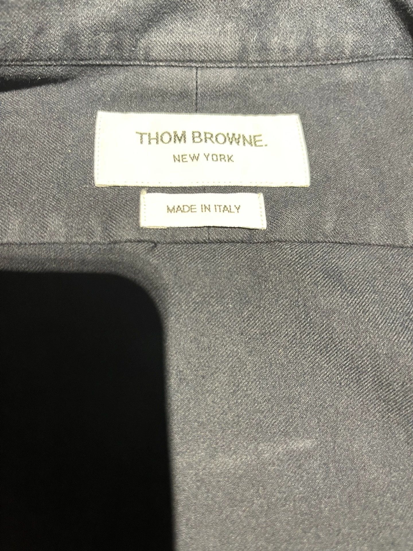 Thom Browne THOM BROWNE 4-Stripe Button-Up Shirt Size US S / EU 44-46 / 1 - 4 Thumbnail
