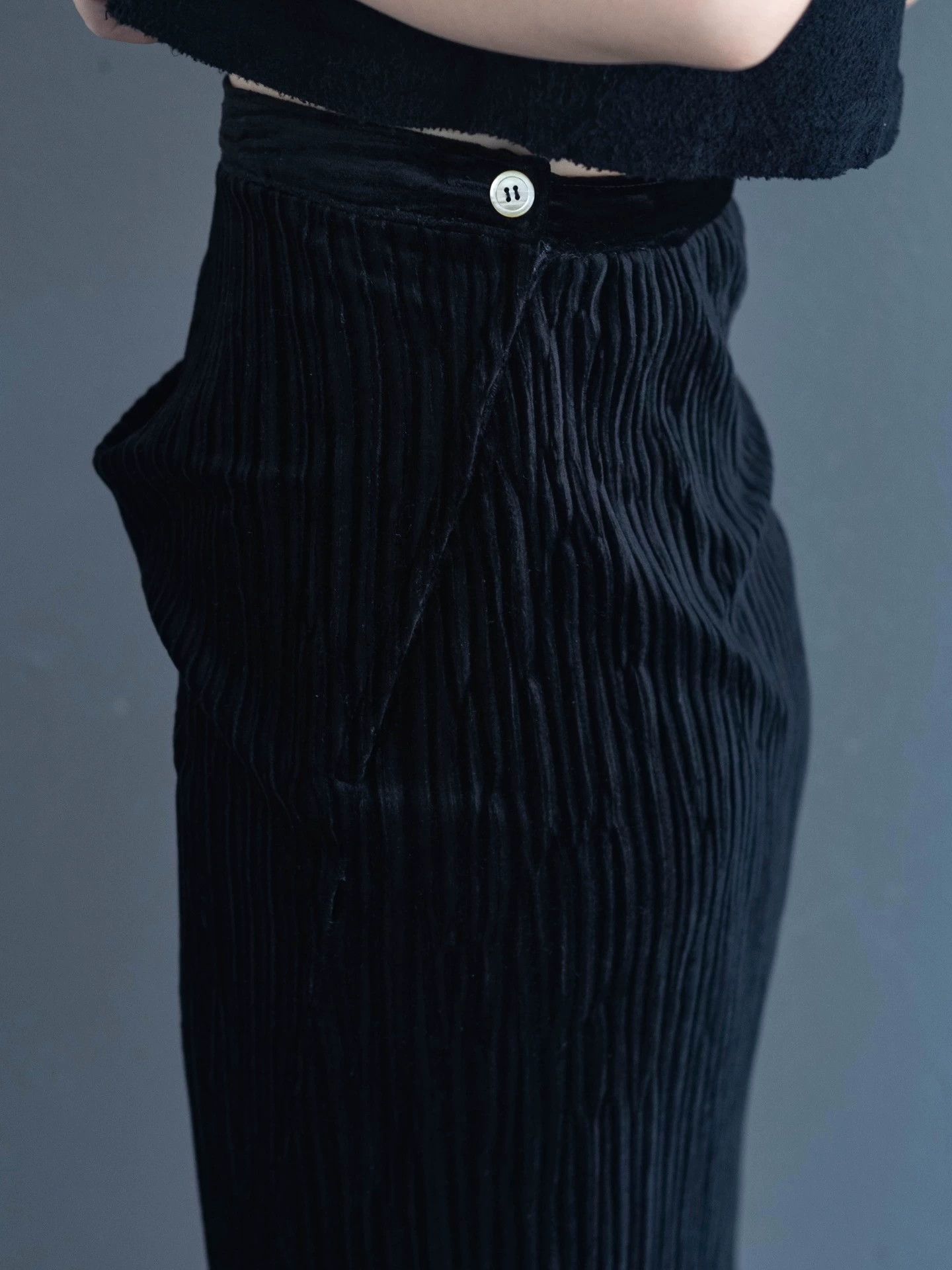 Comme des Garcons COMME des GARCONS Vintage Velvet Skirt Size US 26 / EU 42 - 7 Thumbnail