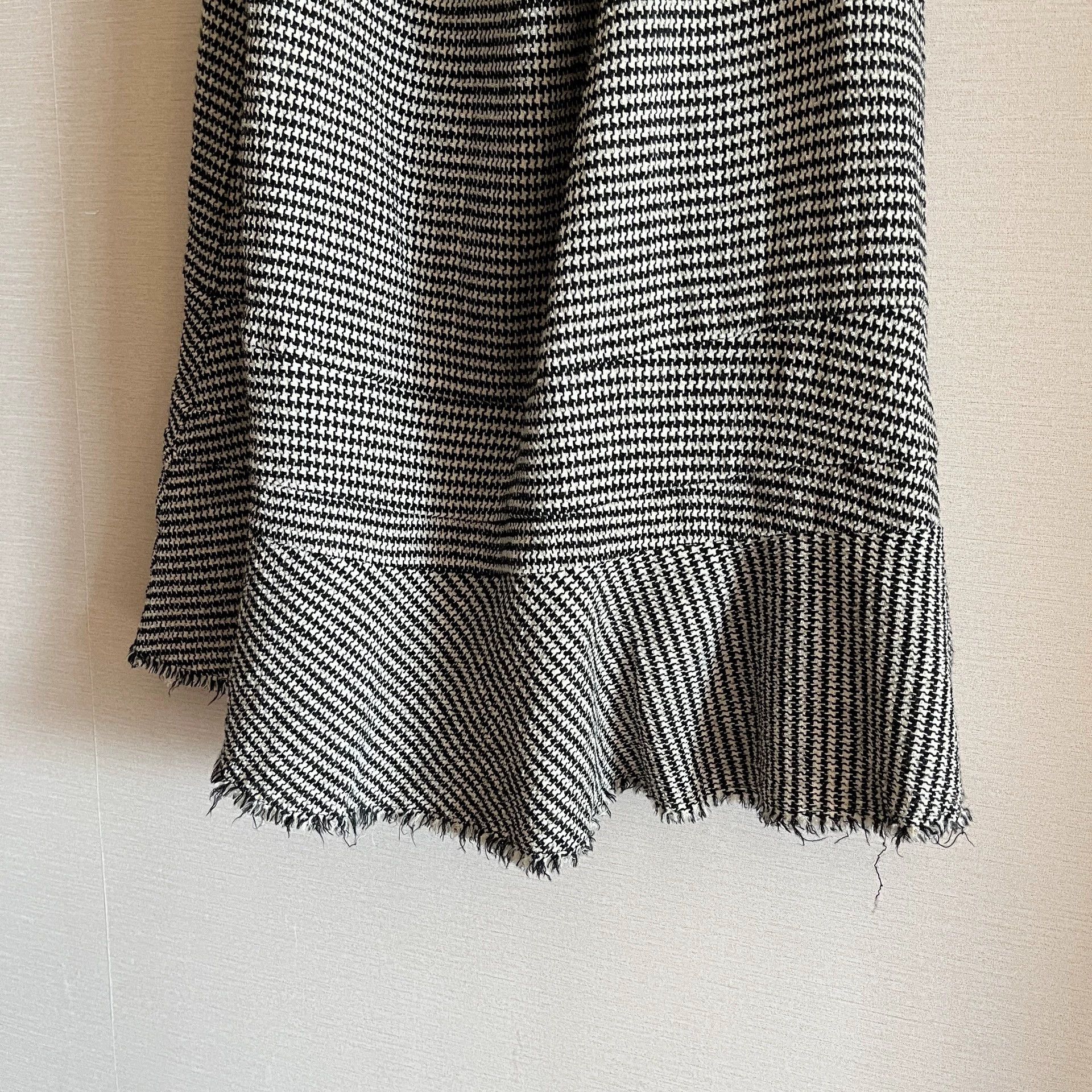 Comme des Garcons Comme des Garcons Houndstooth Wool Skirt Size US 28 / EU 44 - 4 Thumbnail