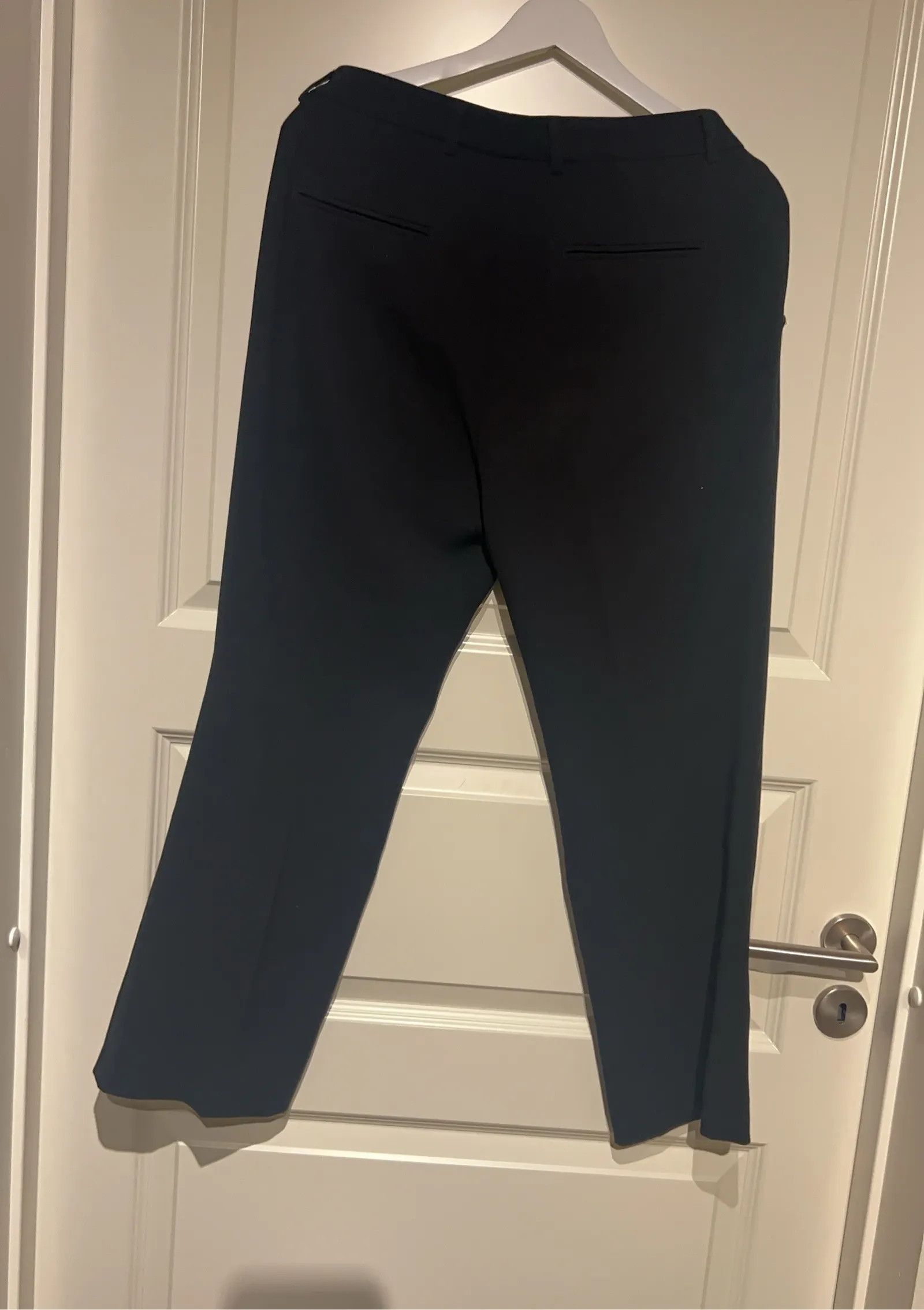 Filippa K Filippa K 24880 Hudson cropped trousers Pants Size 28" / US 6 / IT 42 - 4 Thumbnail