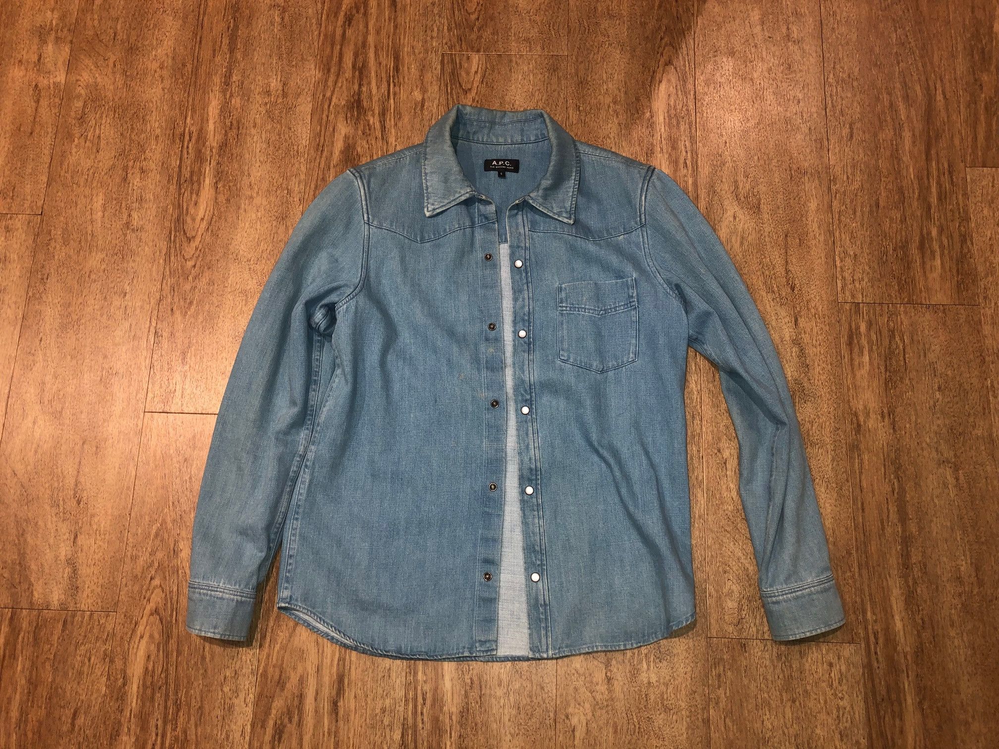 A.P.C. A.P.C. Light Blue Denim Jacket/Shirt Size US S / EU 44-46 / 1 - 1 Thumbnail