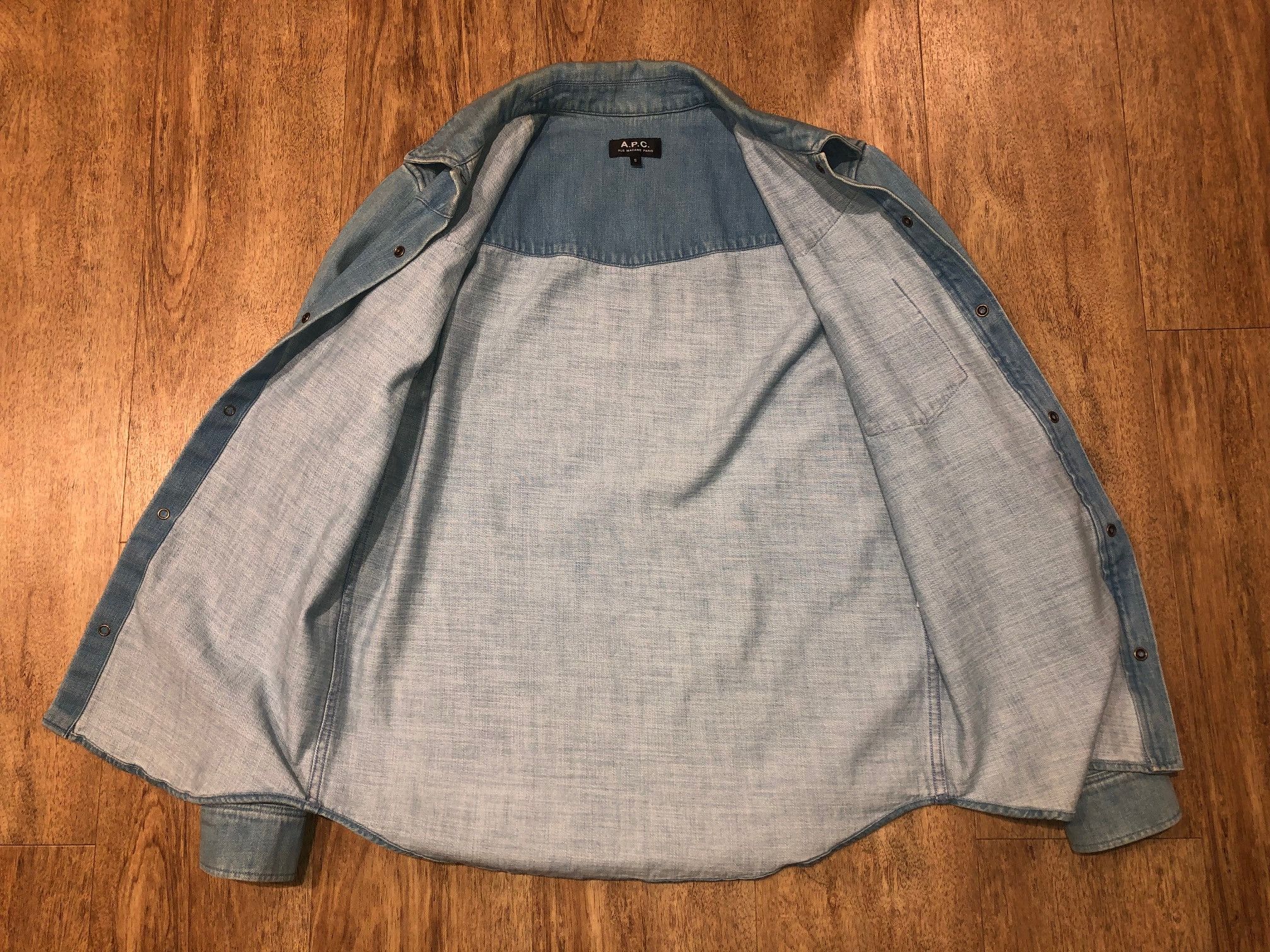 A.P.C. A.P.C. Light Blue Denim Jacket/Shirt Size US S / EU 44-46 / 1 - 3 Thumbnail