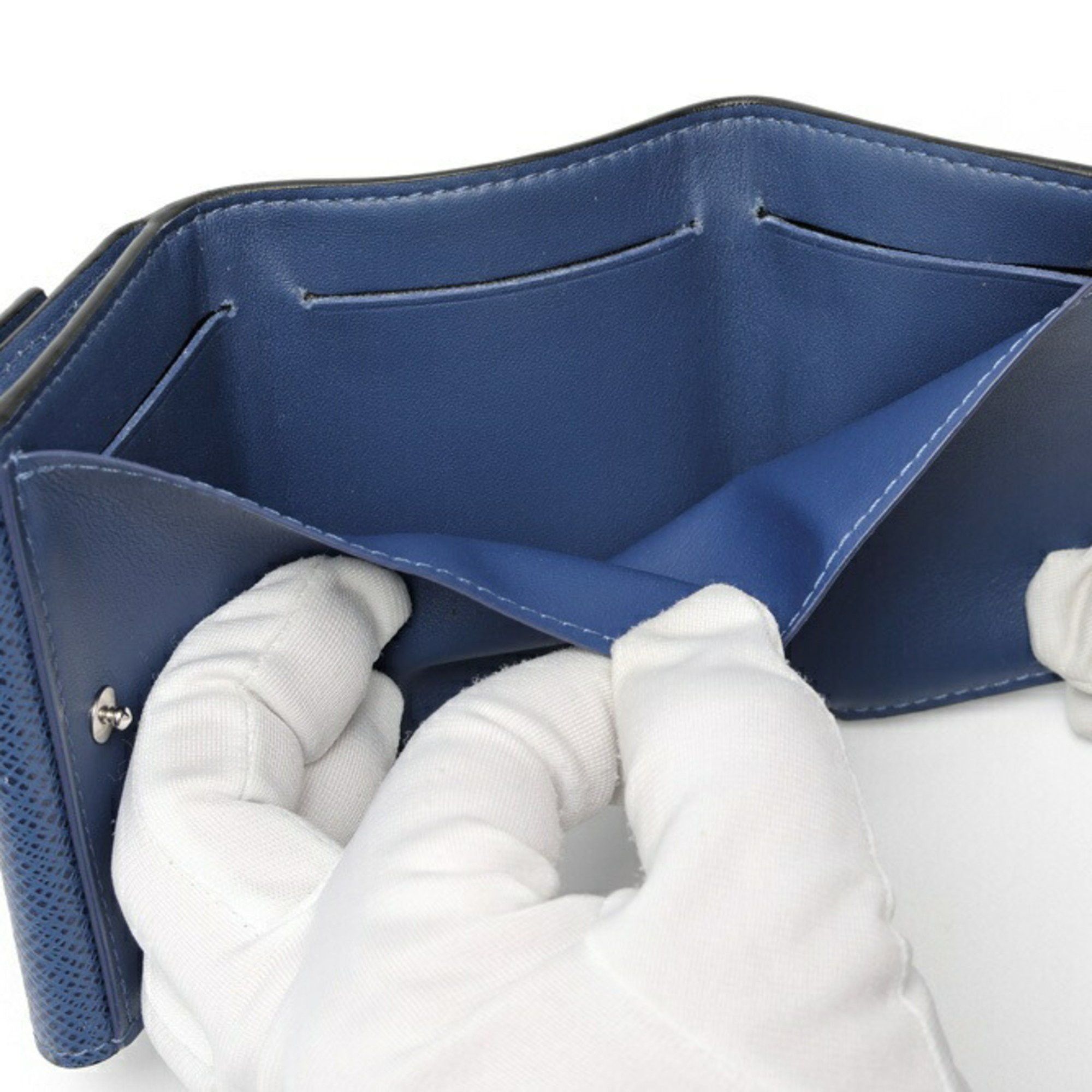 Louis Vuitton Louis Vuitton Discovery Compact Wallet Trifold M67620 Taiga Llama Blue K-159401 Size ONE SIZE - 7 Thumbnail