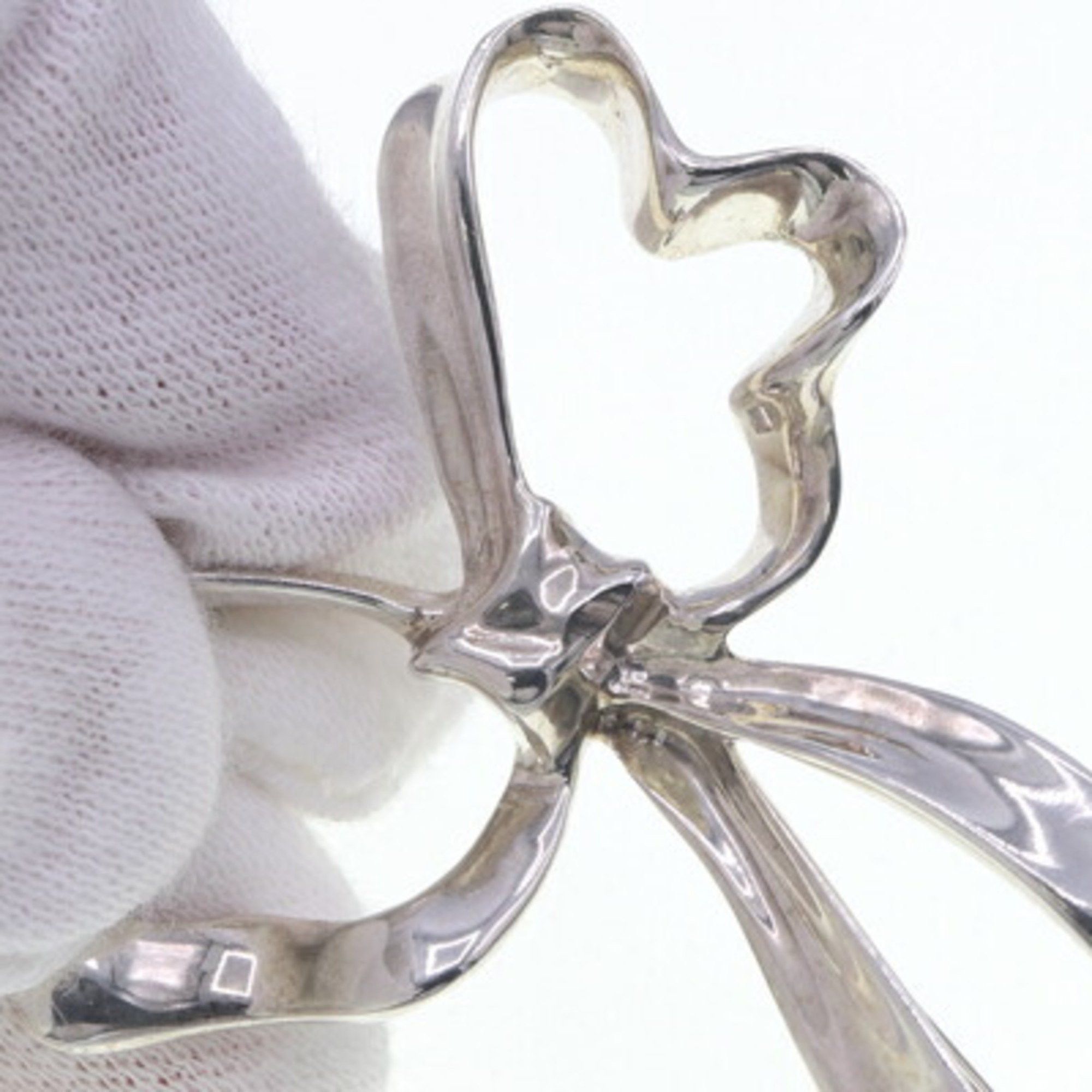 Tiffany & Co. Tiffany & Co. sterling silver ribbon brooch in 925 silver. Women's pin brooch. Size ONE SIZE - 6 Thumbnail