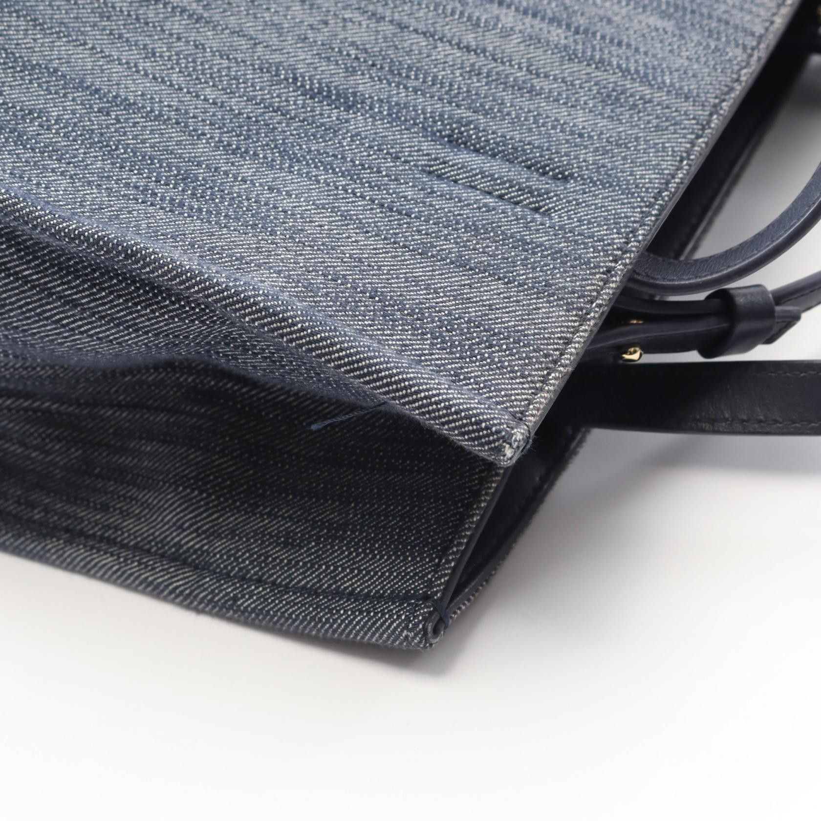 Salvatore Ferragamo Salvatore Ferragamo Salvatore Ferragamo Denim Leather Handbag Denim Handbag 219407 DUTY FREE for USA Size ONE SIZE - 5 Thumbnail