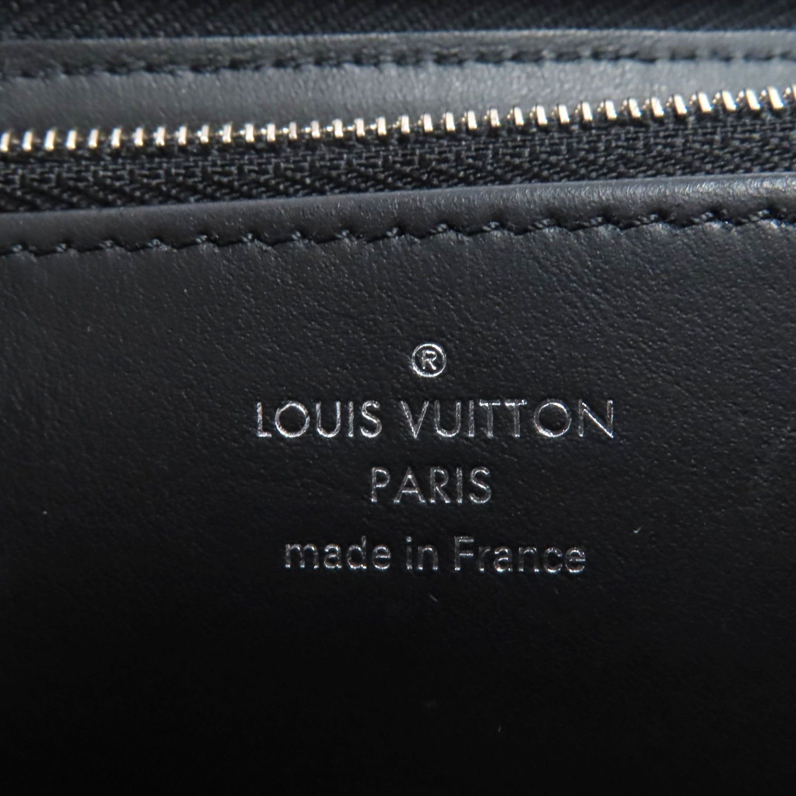 Louis Vuitton Louis Vuitton Louis Vuitton Zippy Mahina Wallet Leather Long Wallet M61867 DUTY FREE for USA Size ONE SIZE - 10 Thumbnail