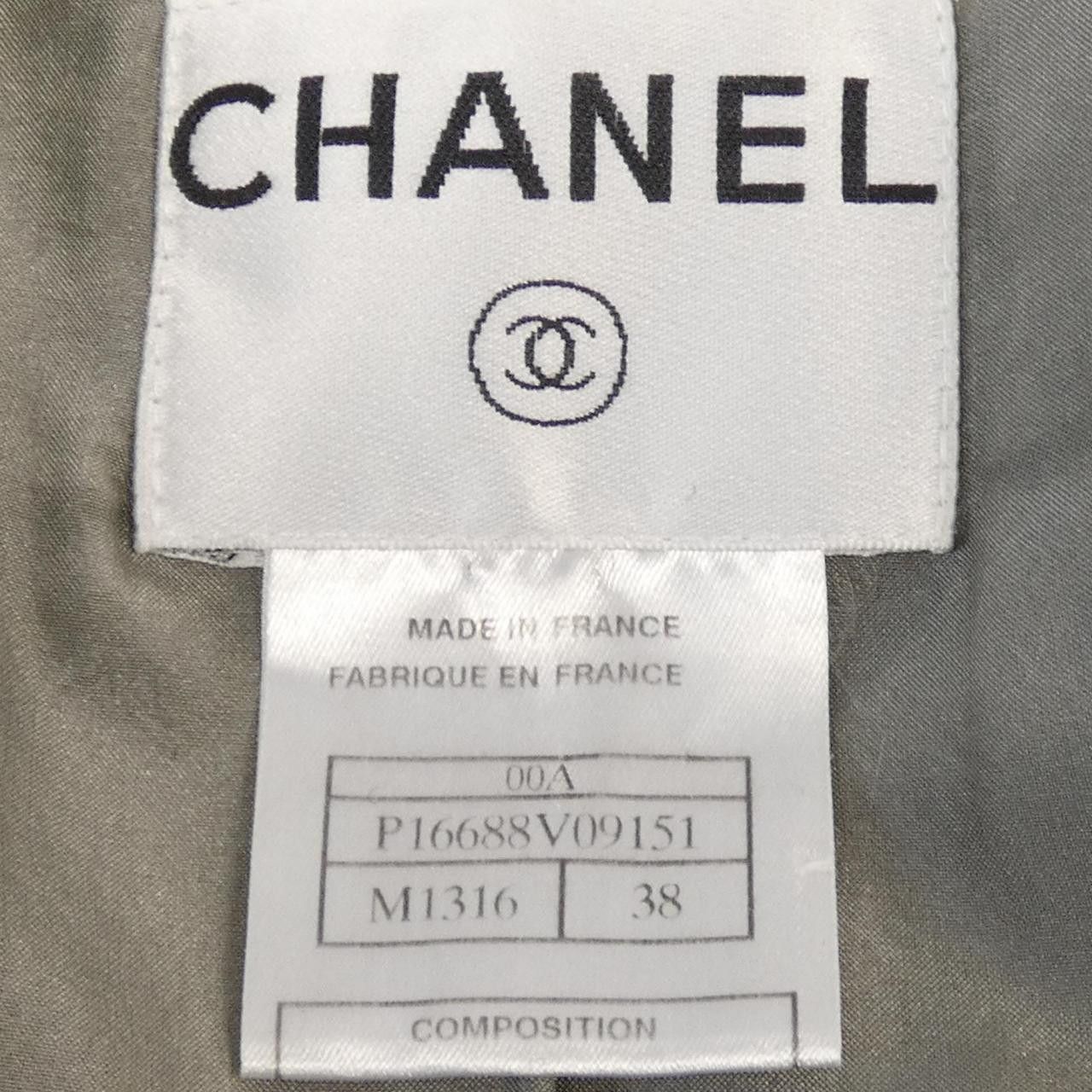 Chanel Chanel Chanel P16688V09151 00A Coat Others Outerwear P16688V09151 00A DUTY FREE for USA Size ONE SIZE - 4 Thumbnail