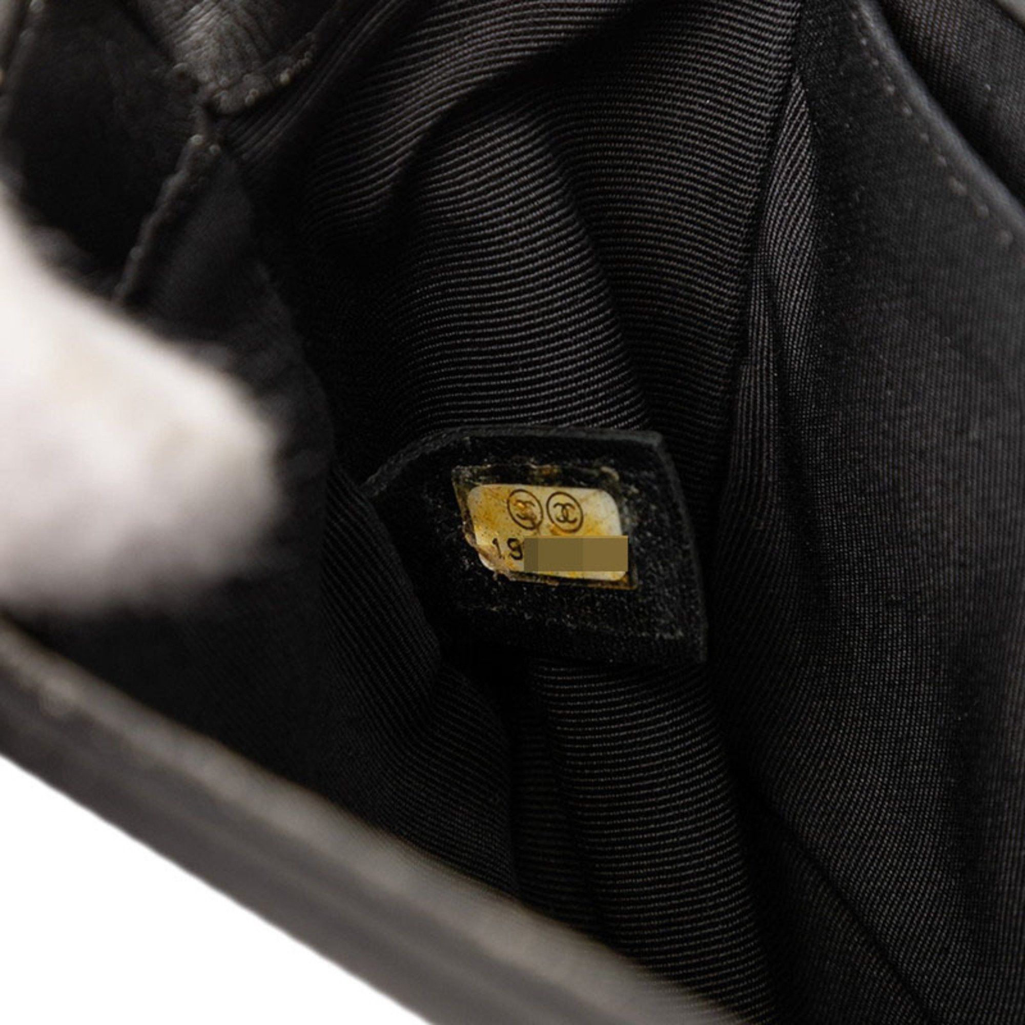 Chanel Chanel Coco Mark Stud Boy 20 Crossbody Chain Shoulder Bag in Black Lambskin for Women Size ONE SIZE - 6 Thumbnail