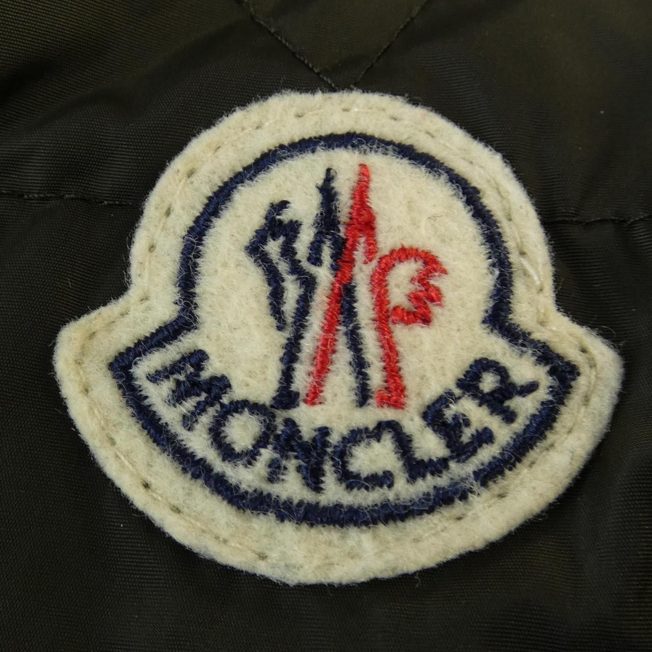 Moncler Moncler Moncler SERRE Down Jacket Others Outerwear SERRE DUTY FREE for USA Size ONE SIZE - 8 Thumbnail