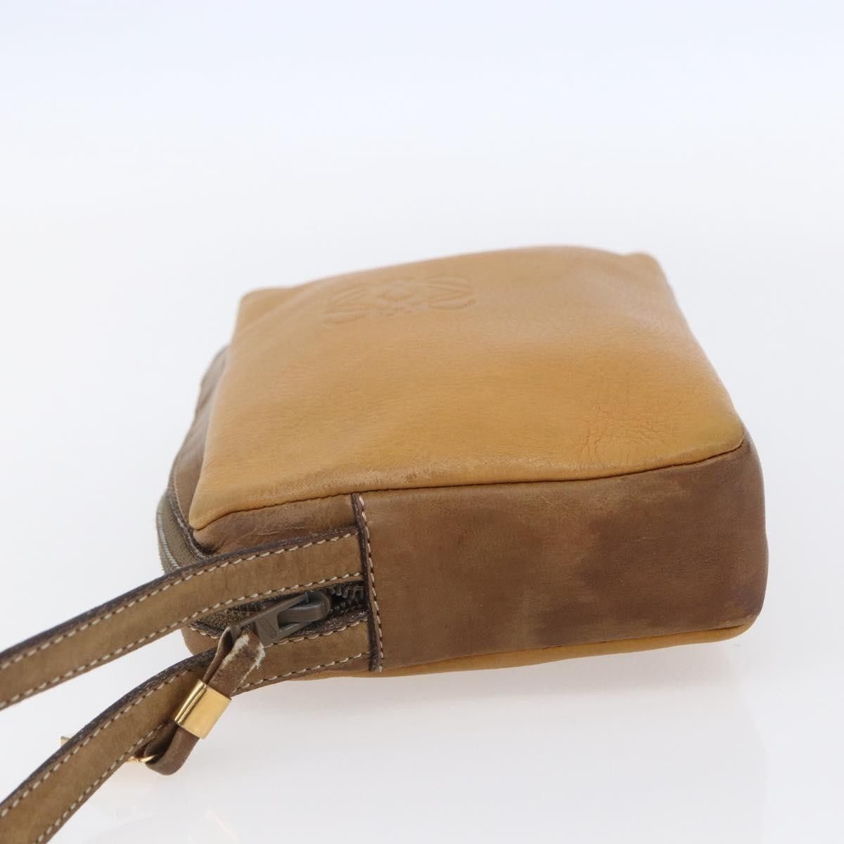 Loewe Loewe Anagram Clutch Bag Leather Size ONE SIZE - 3 Thumbnail
