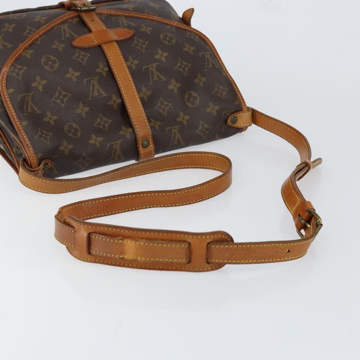 Louis Vuitton Louis Vuitton Saumur Handbag Monogram Canvas Size ONE SIZE - 8 Thumbnail