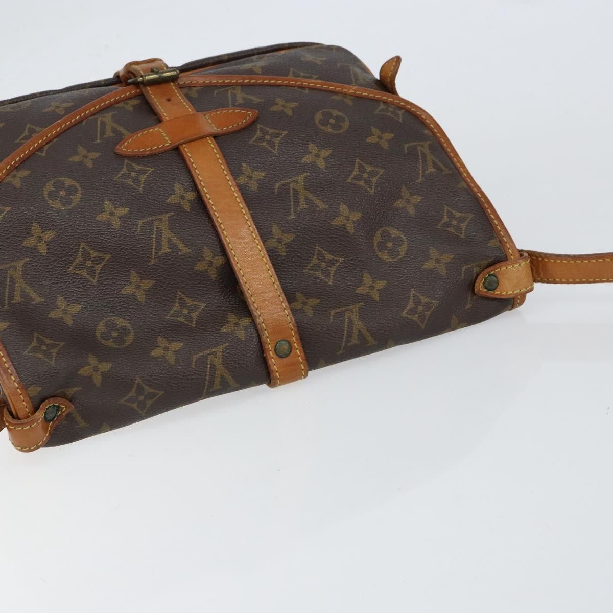 Louis Vuitton Louis Vuitton Saumur Handbag Monogram Canvas Size ONE SIZE - 23 Thumbnail