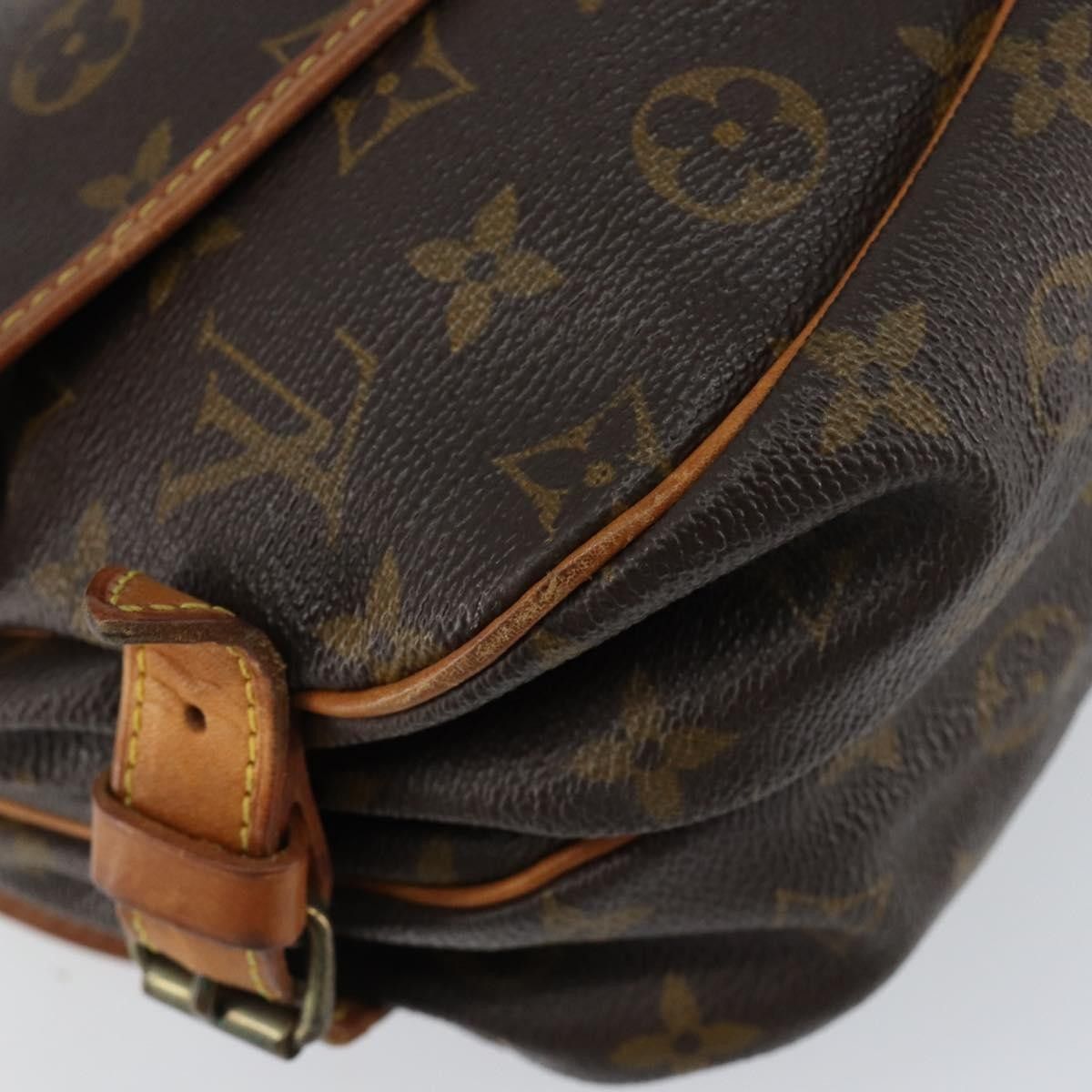 Louis Vuitton Louis Vuitton Saumur Handbag Monogram Canvas Size ONE SIZE - 9 Thumbnail