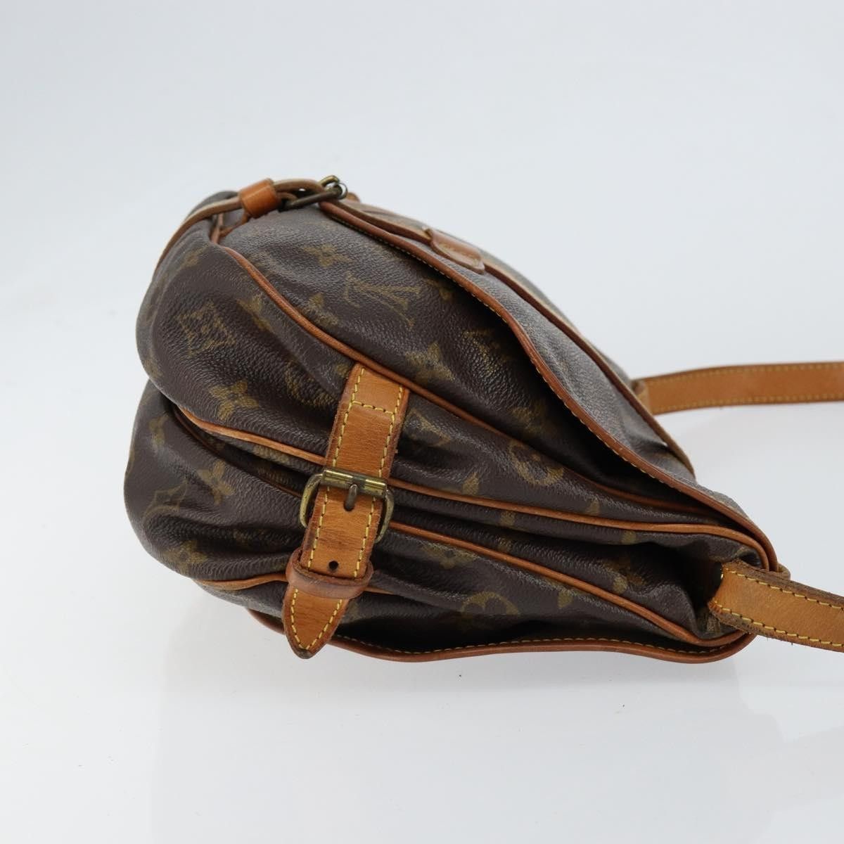 Louis Vuitton Louis Vuitton Saumur Handbag Monogram Canvas Size ONE SIZE - 3 Thumbnail
