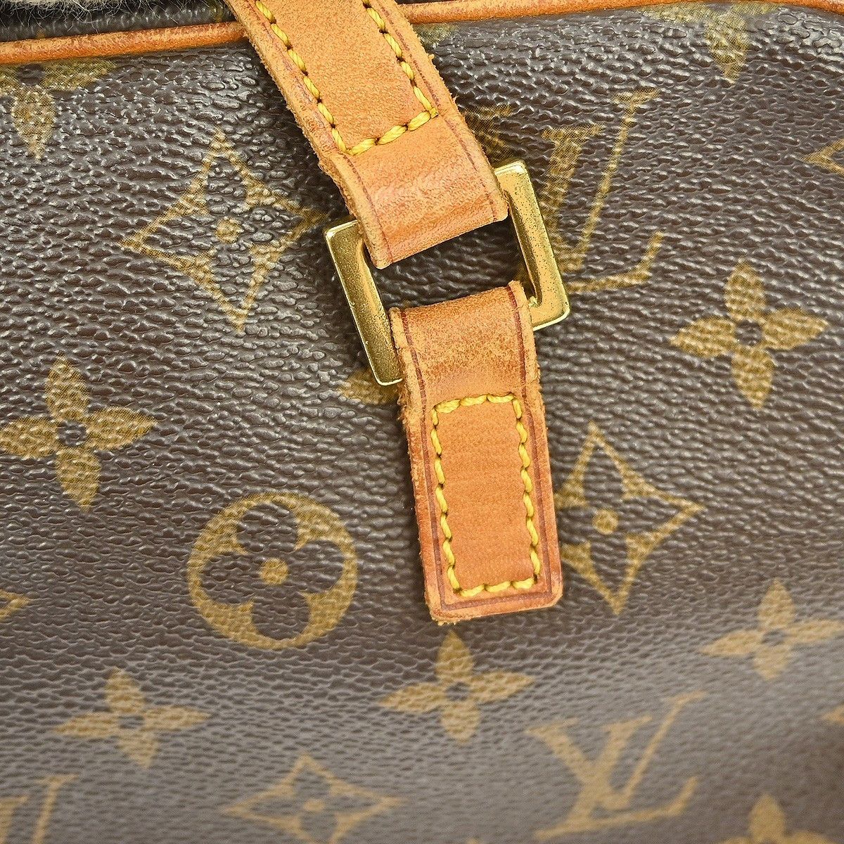 Louis Vuitton Louis Vuitton Cite Handbag Monogram Canvas Size ONE SIZE - 9 Thumbnail