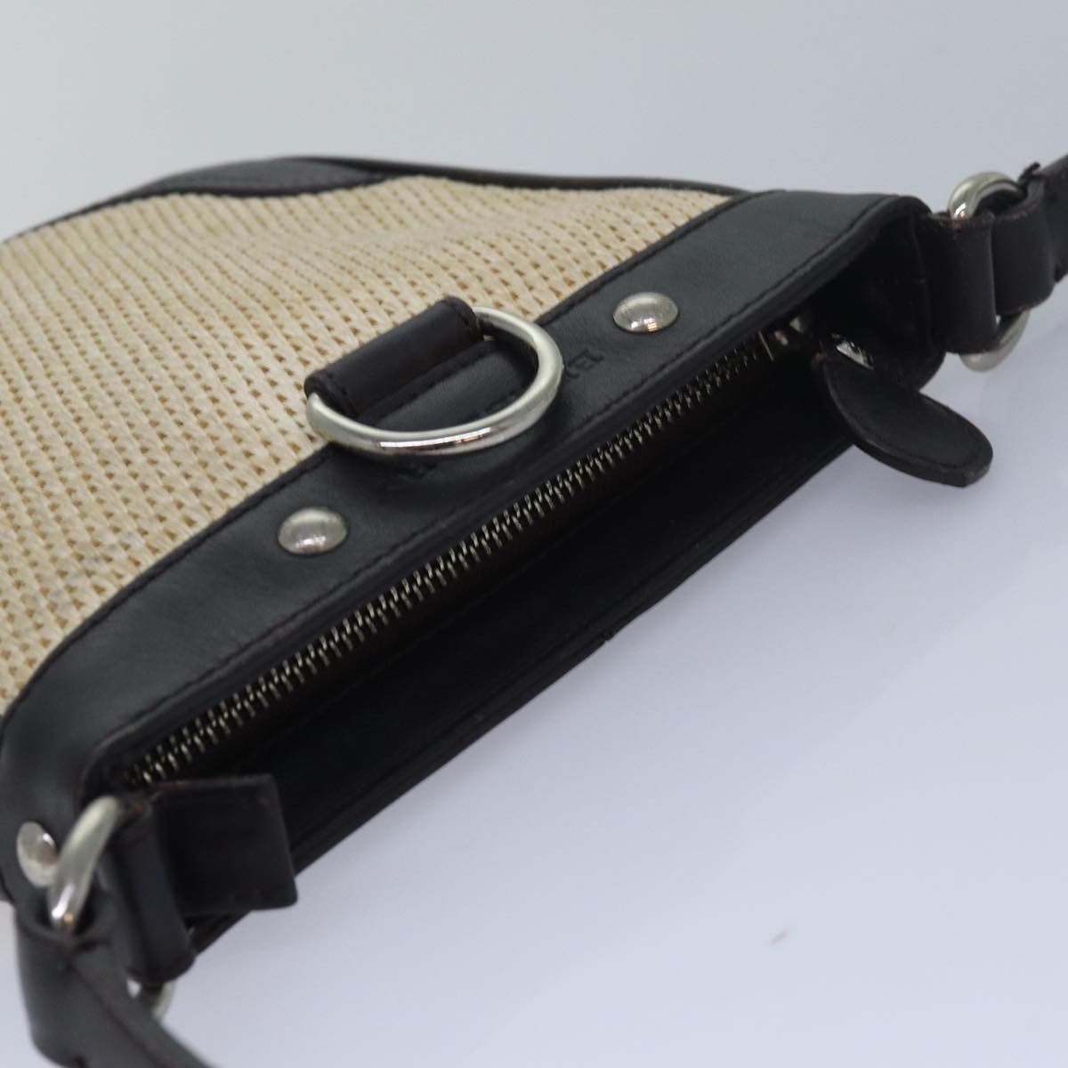 Burberry Burberry Vintage Shoulder Bag Leather Size ONE SIZE - 14 Thumbnail
