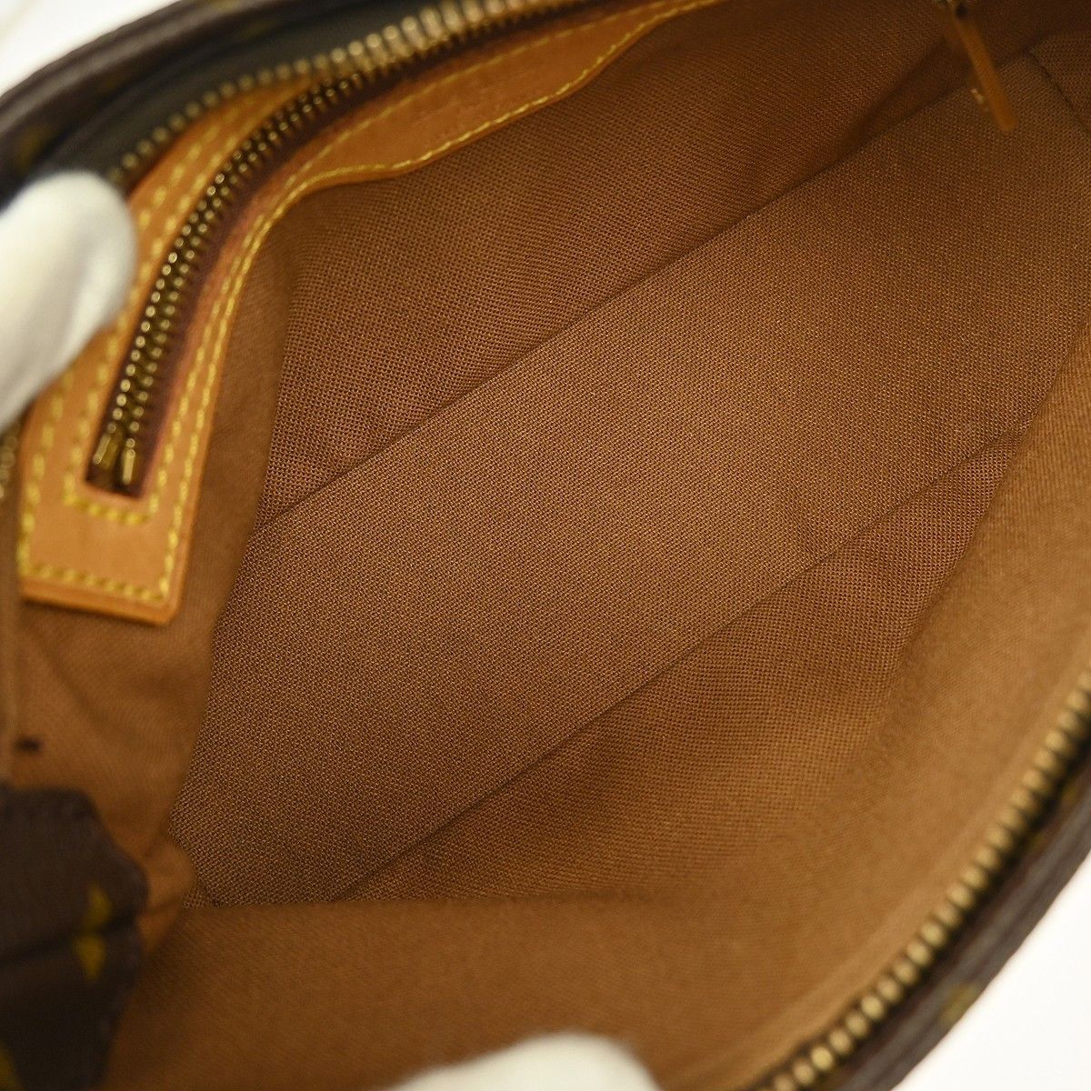 Louis Vuitton Louis Vuitton Trotteur Handbag Monogram Canvas Size ONE SIZE - 3 Thumbnail