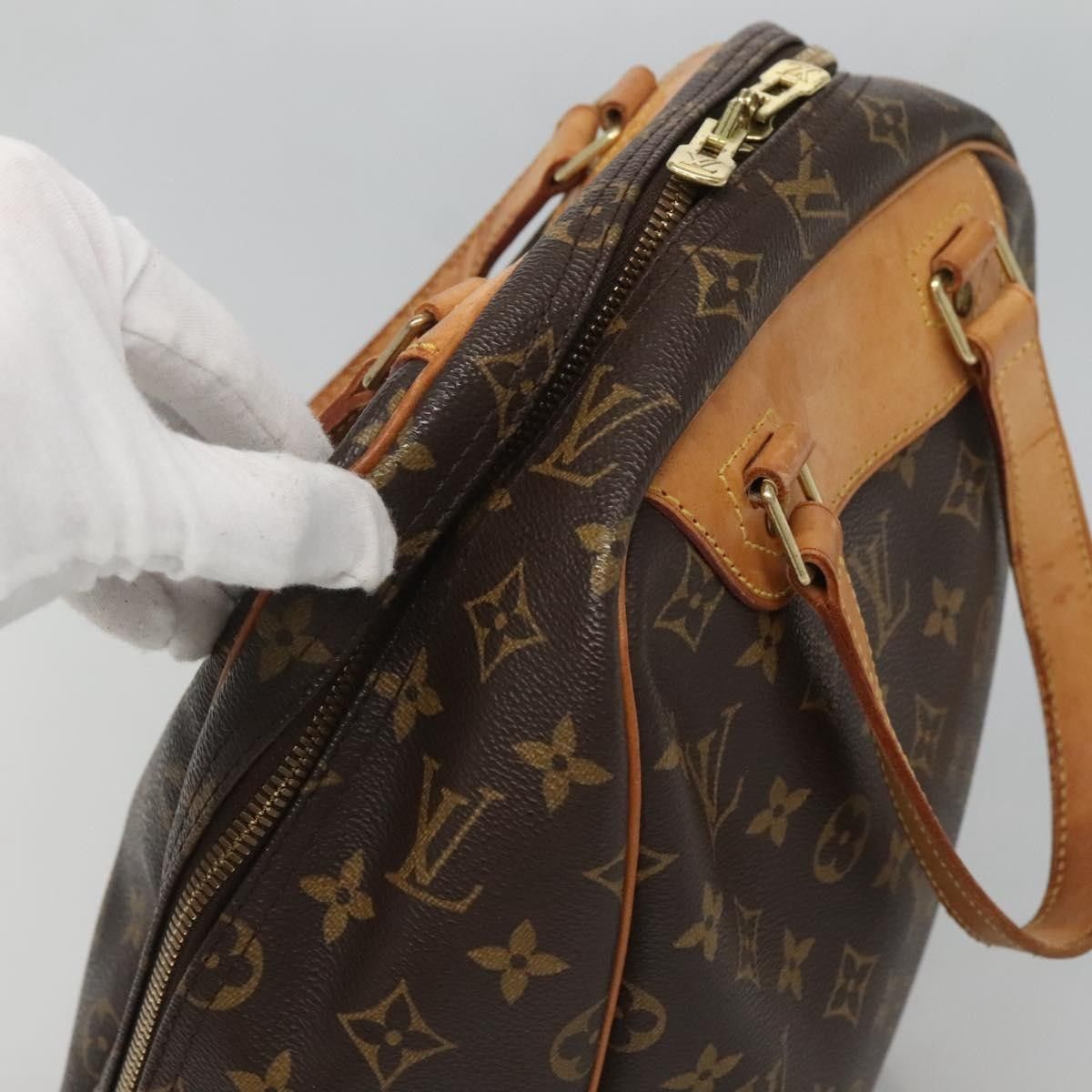 Louis Vuitton Louis Vuitton Excursion Handbag Monogram Canvas Size ONE SIZE - 15 Thumbnail