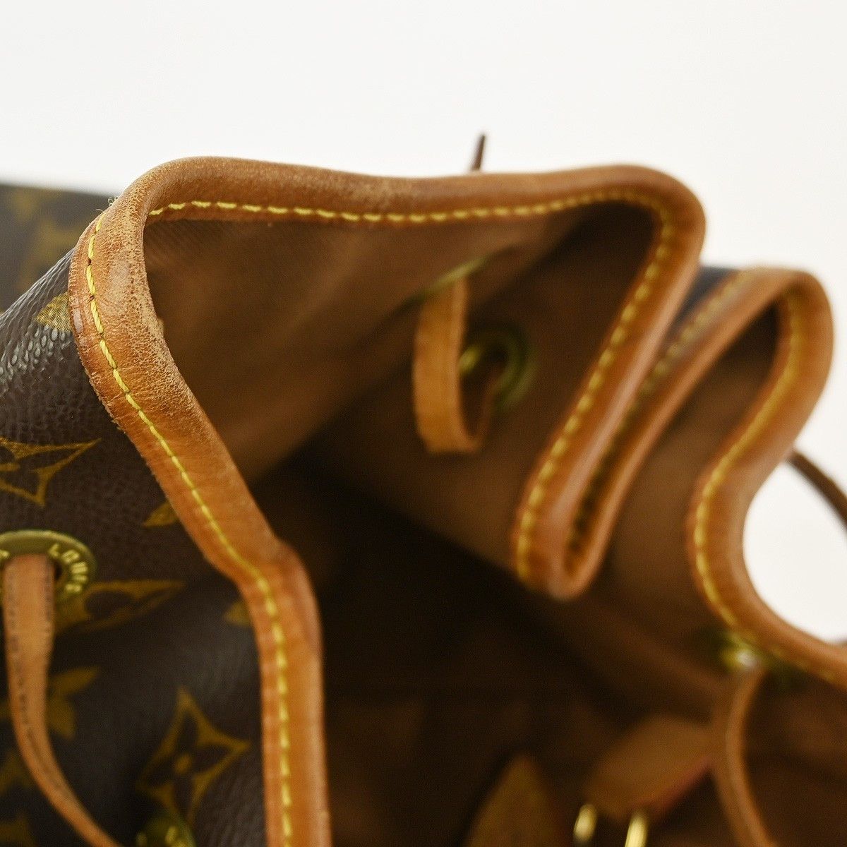 Louis Vuitton Louis Vuitton Vintage Montsouris Backpack Monogram Canvas Size ONE SIZE - 9 Thumbnail